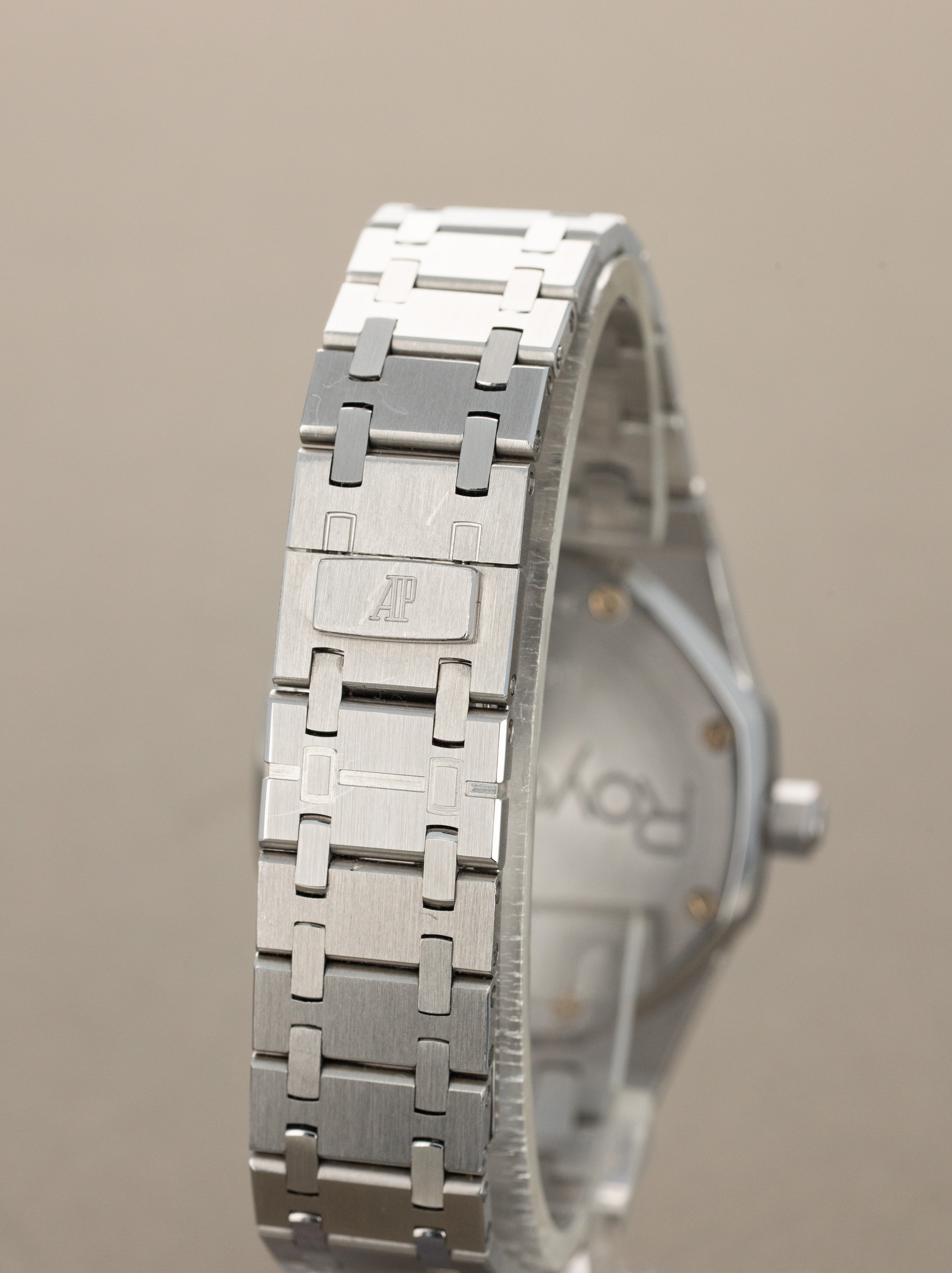 Audemars Piguet Royal Oak 'Midsize' Ref. 14790ST - 'Second Series' W/ Box, Papers, & Extract