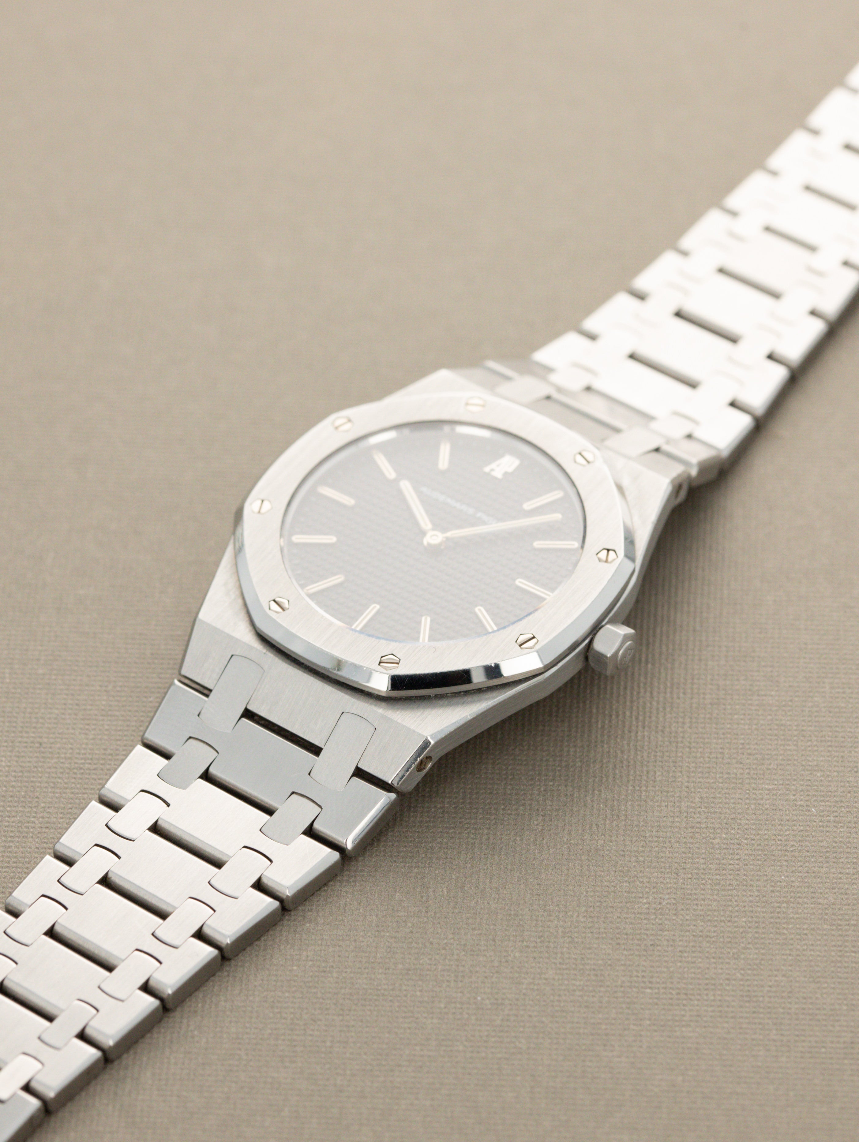 Audemars Piguet Royal Oak Ref. 56303ST - Grey 'Micro-Tapisserie' Dial Unpolished