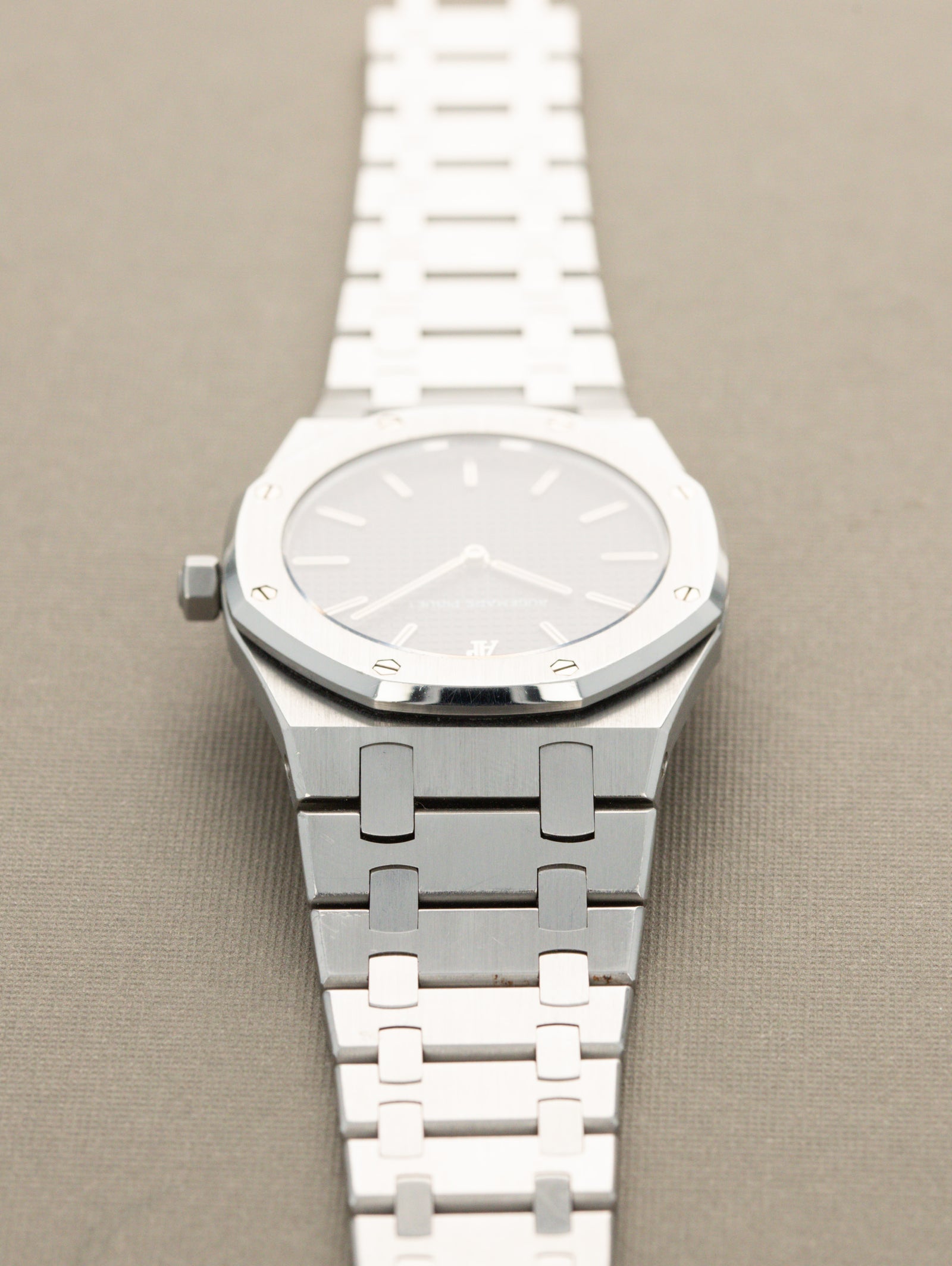 Audemars Piguet Royal Oak Ref. 56303ST - Grey 'Micro-Tapisserie' Dial Unpolished