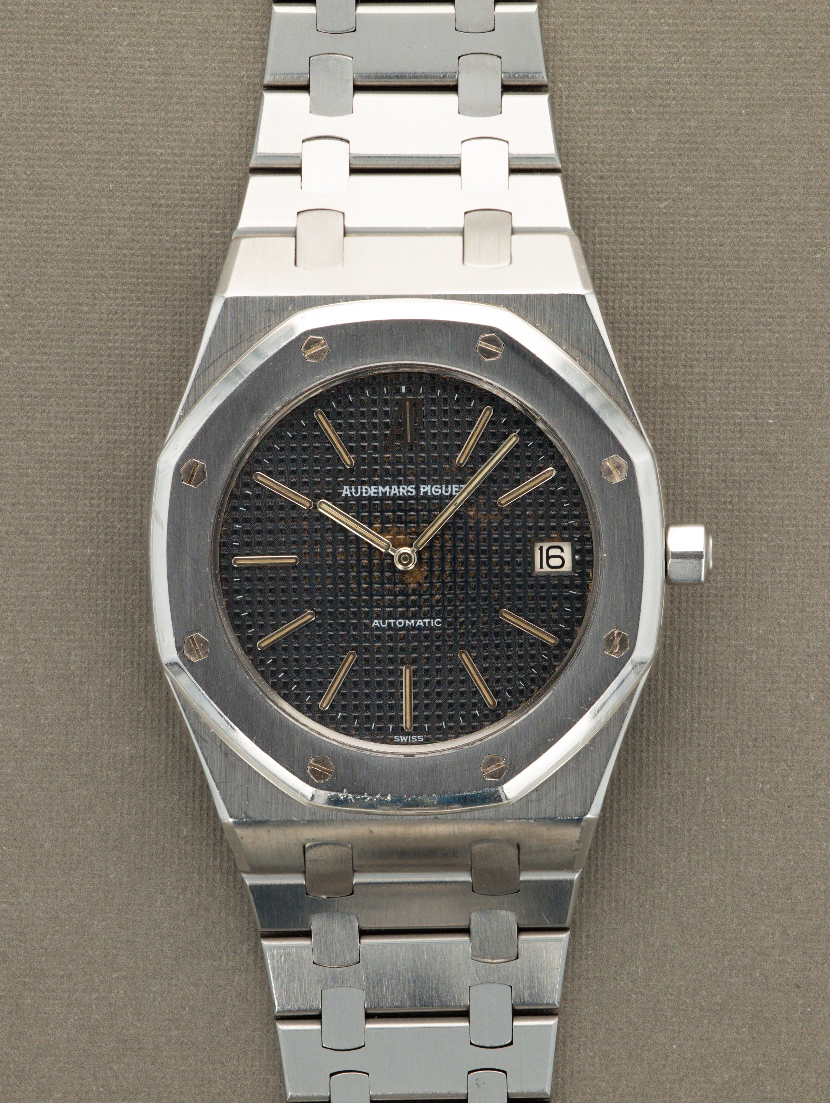 Audemars Piguet Royal Oak Ref. 5402ST - 'Jumbo' Grey Patina Dial
