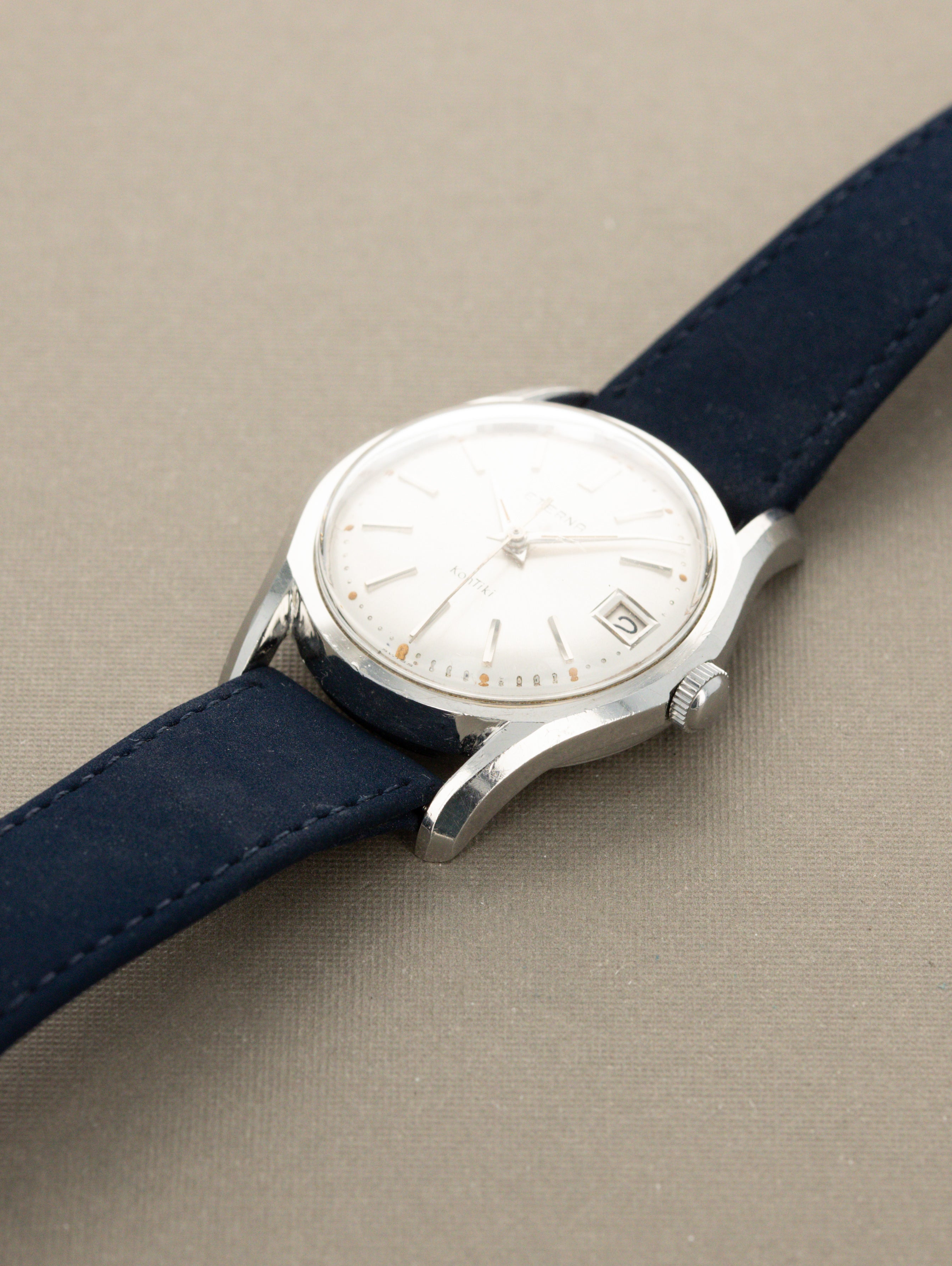 Eterna KonTiki Ref. 130T - Sunburst Silver 'Domed' Dial Unpolished W/ Box