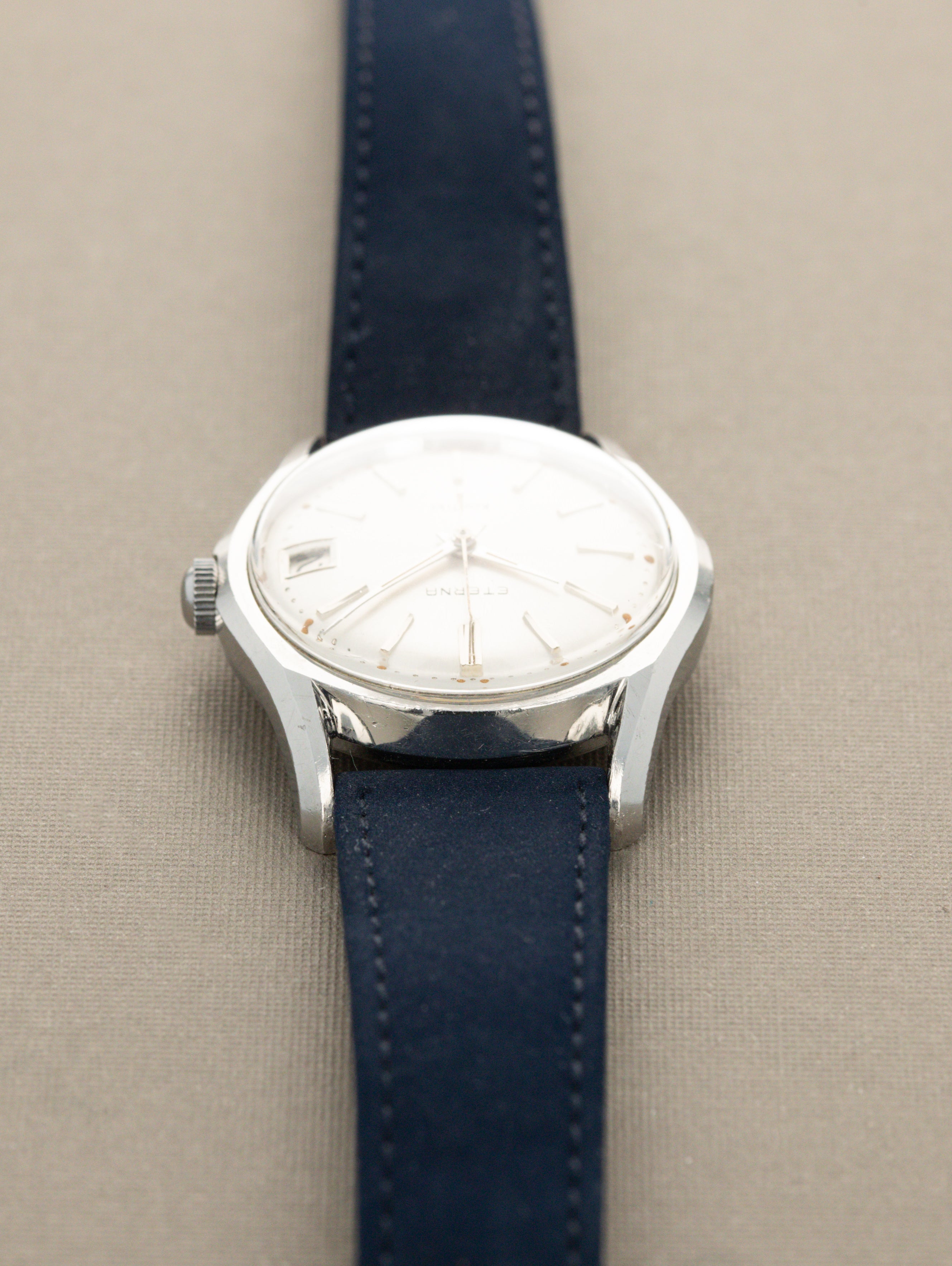 Eterna KonTiki Ref. 130T - Sunburst Silver 'Domed' Dial Unpolished W/ Box