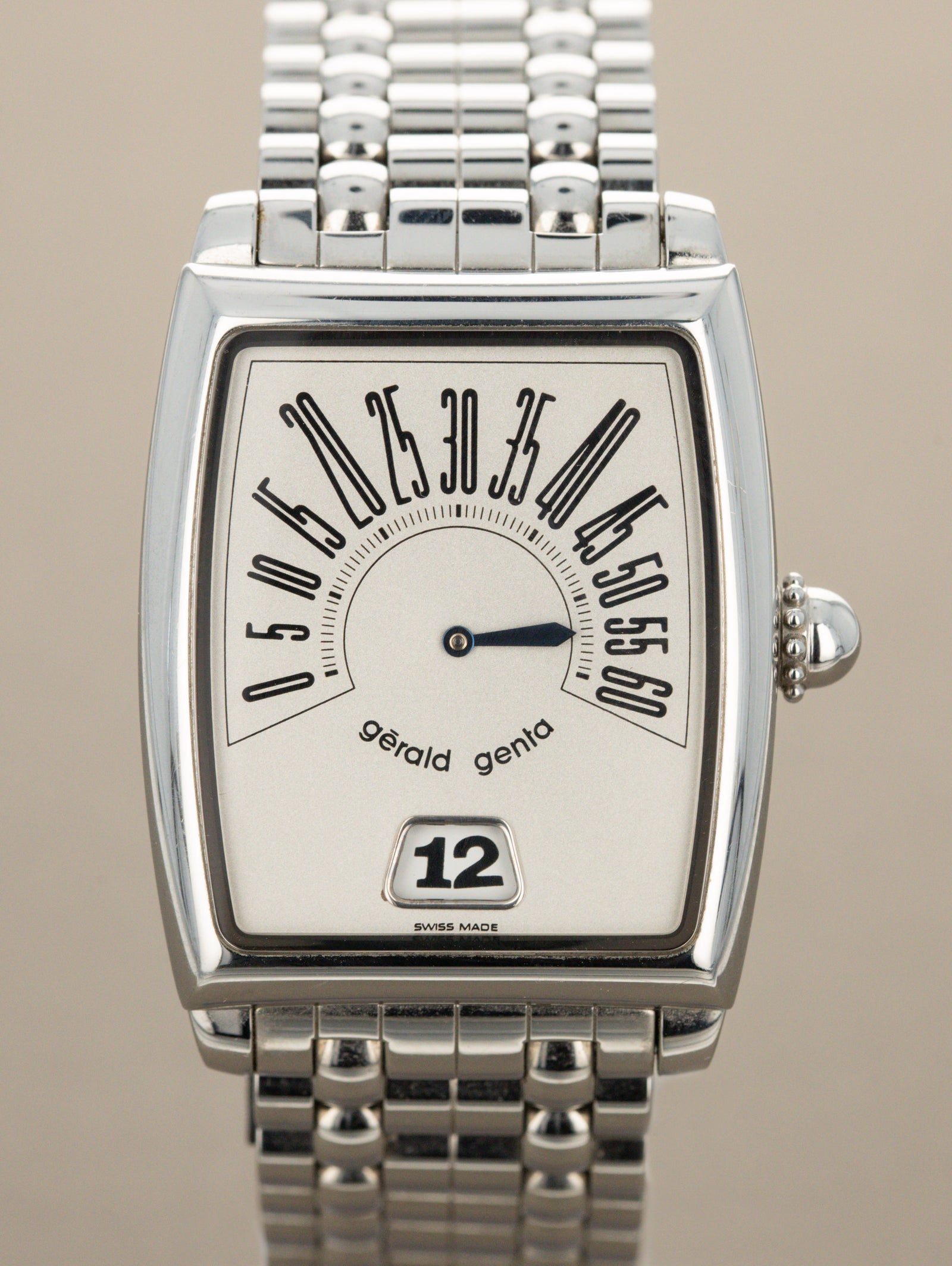 Gérald Genta Retro Solo Ref. RSO.M.10 - 'Jump Hour' W/ Box & Papers