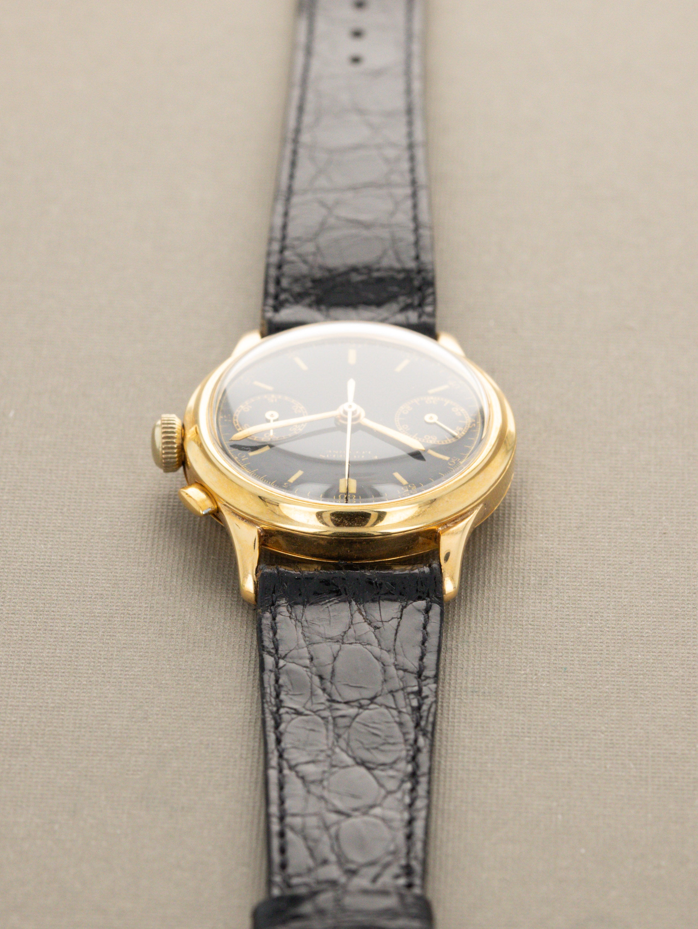 Gübelin Monopusher Chronograph 18K - Gloss Black Dial