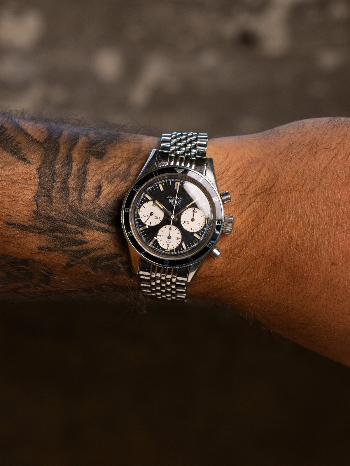 Heuer Autavia Ref. 2446 'Rindt' - Matte Black 'Reverse-Panda' Dial