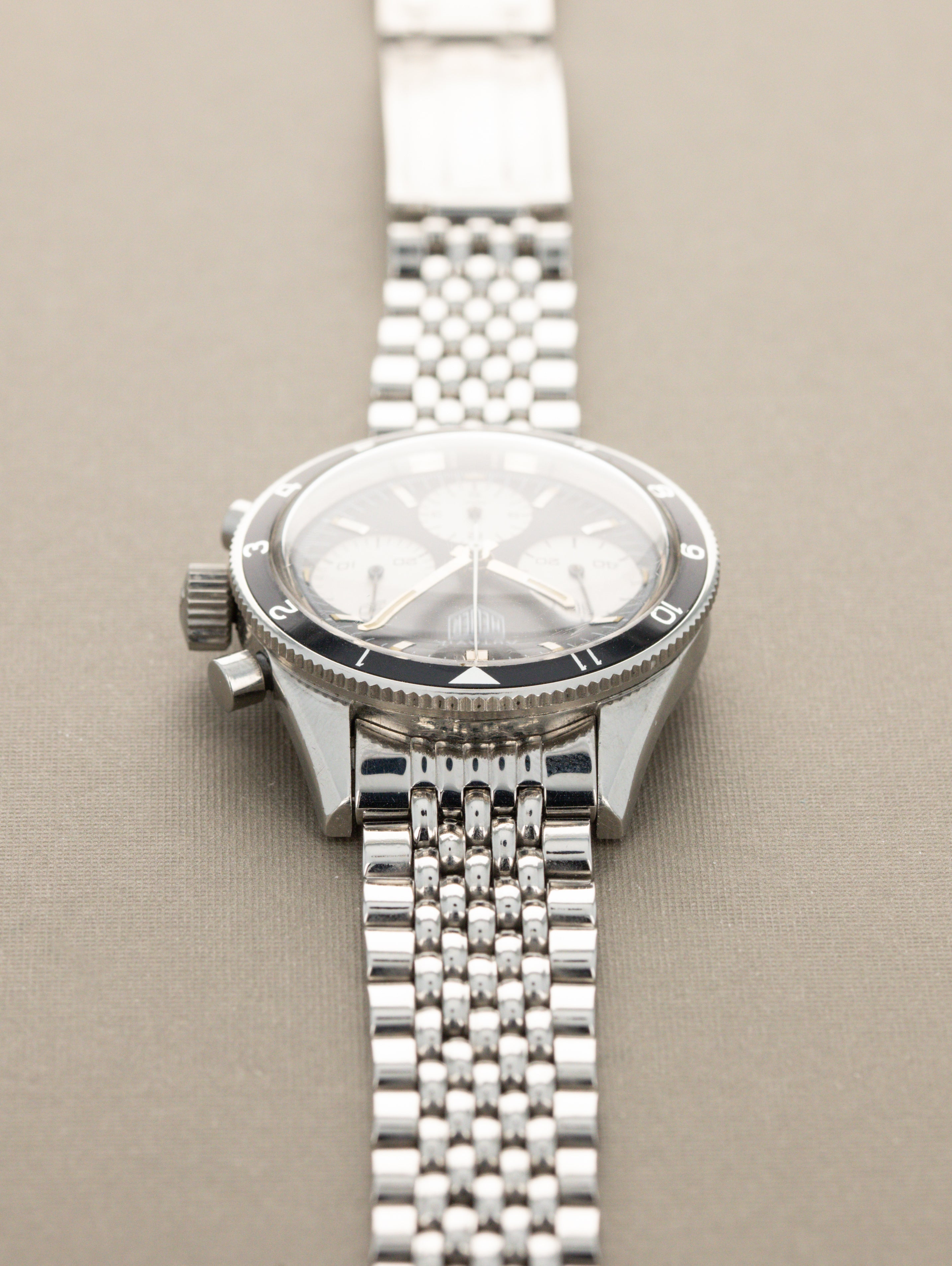Heuer Autavia Ref. 2446 'Rindt' - Matte Black 'Reverse-Panda' Dial