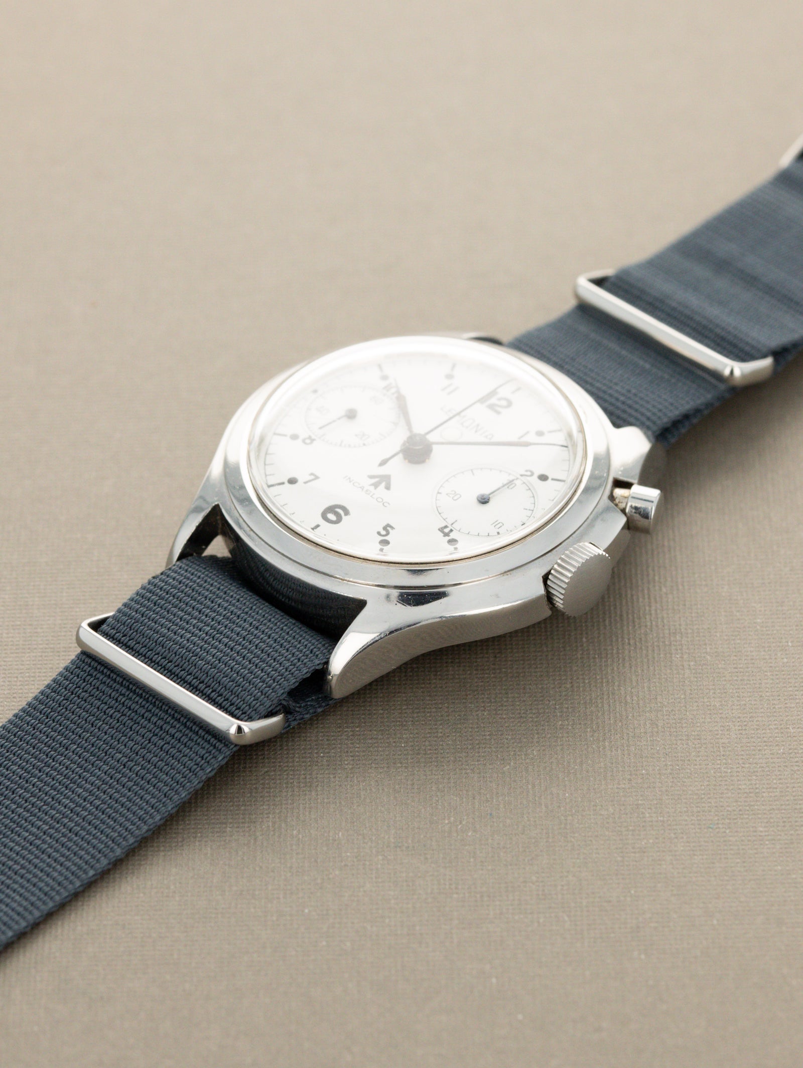 Lemania Monopusher Chronograph Ref. 0552/924-3306 - Gloss White Non-Luminous Dial