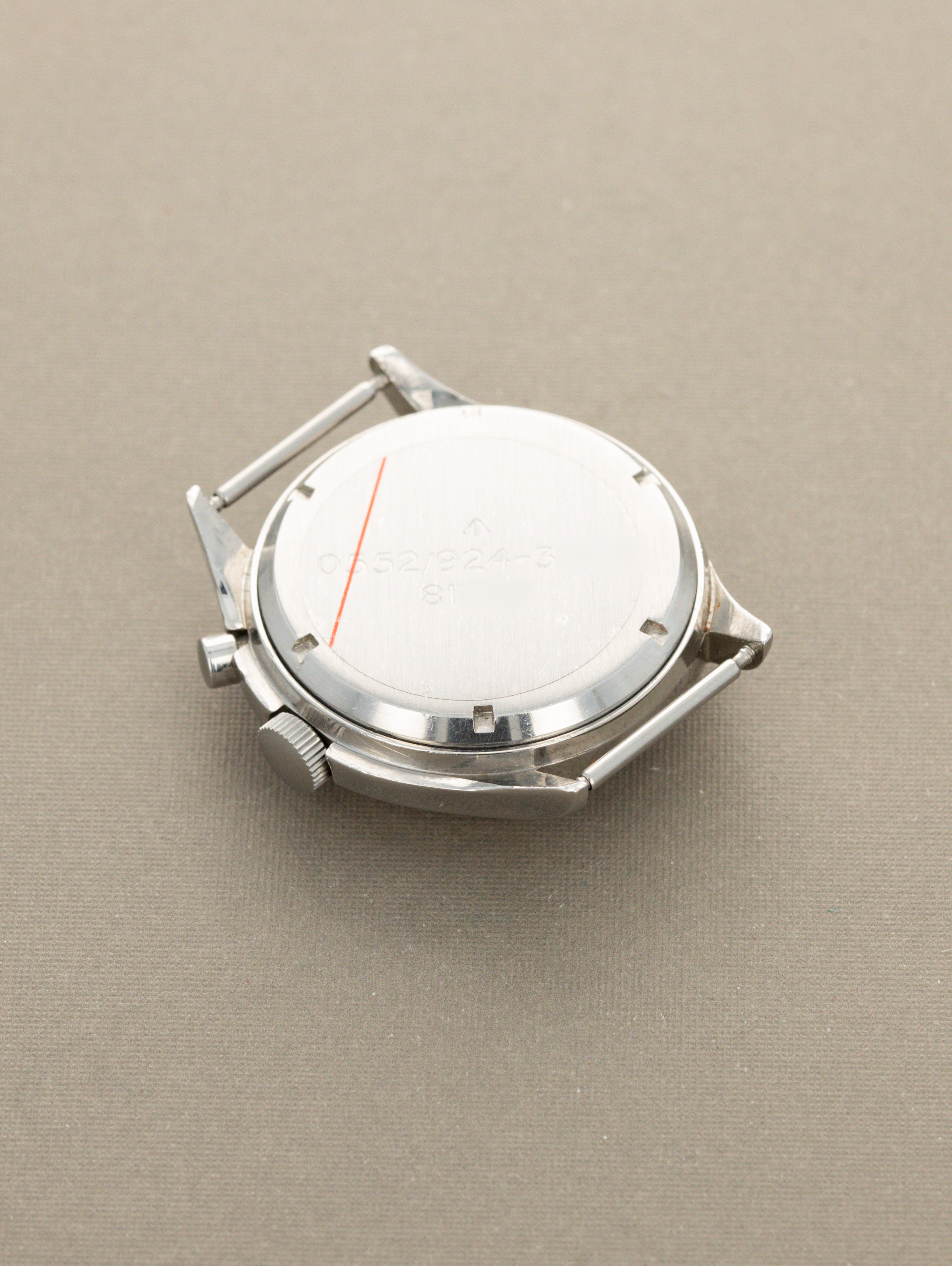 Lemania Monopusher Chronograph Ref. 0552/924-3306 - Gloss White Non-Luminous Dial w/ Moisture Indicator