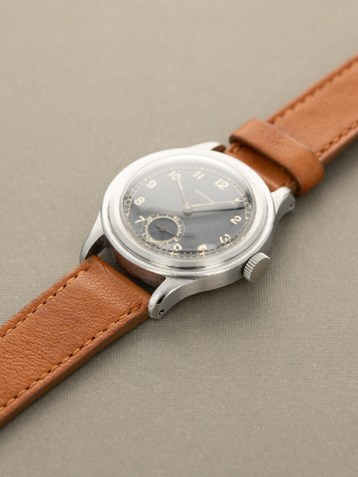 Longines 'Tre Tacche' Ref. 22243 - Black 'Gilt' Non-Luminous Dial