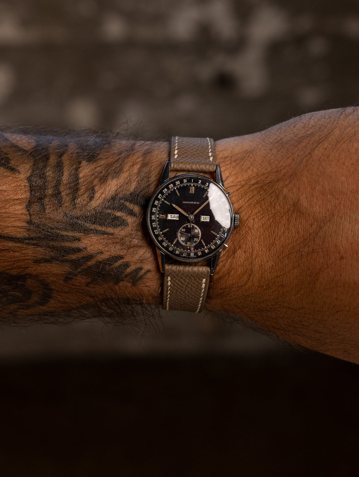 Movado Calendograf Ref. 14776 - Gloss Black Patina Dial Unpolished