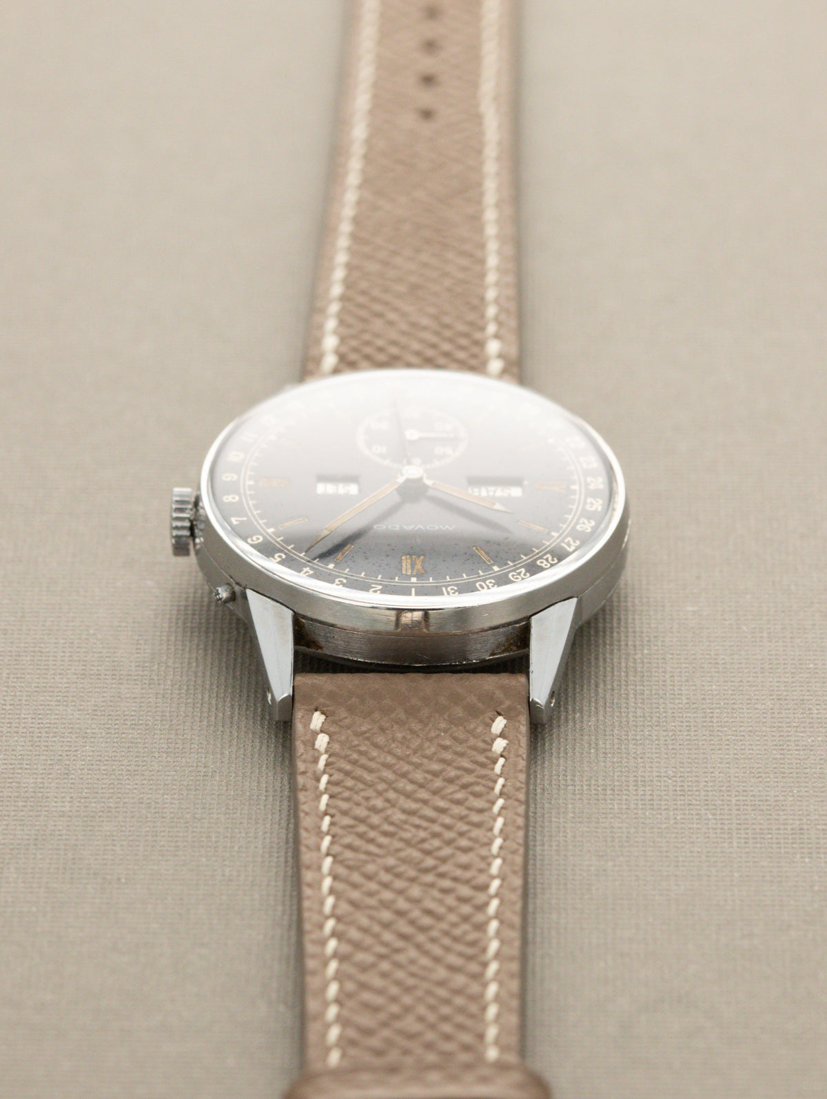 Movado Calendograf Ref. 14776 - Gloss Black Patina Dial Unpolished