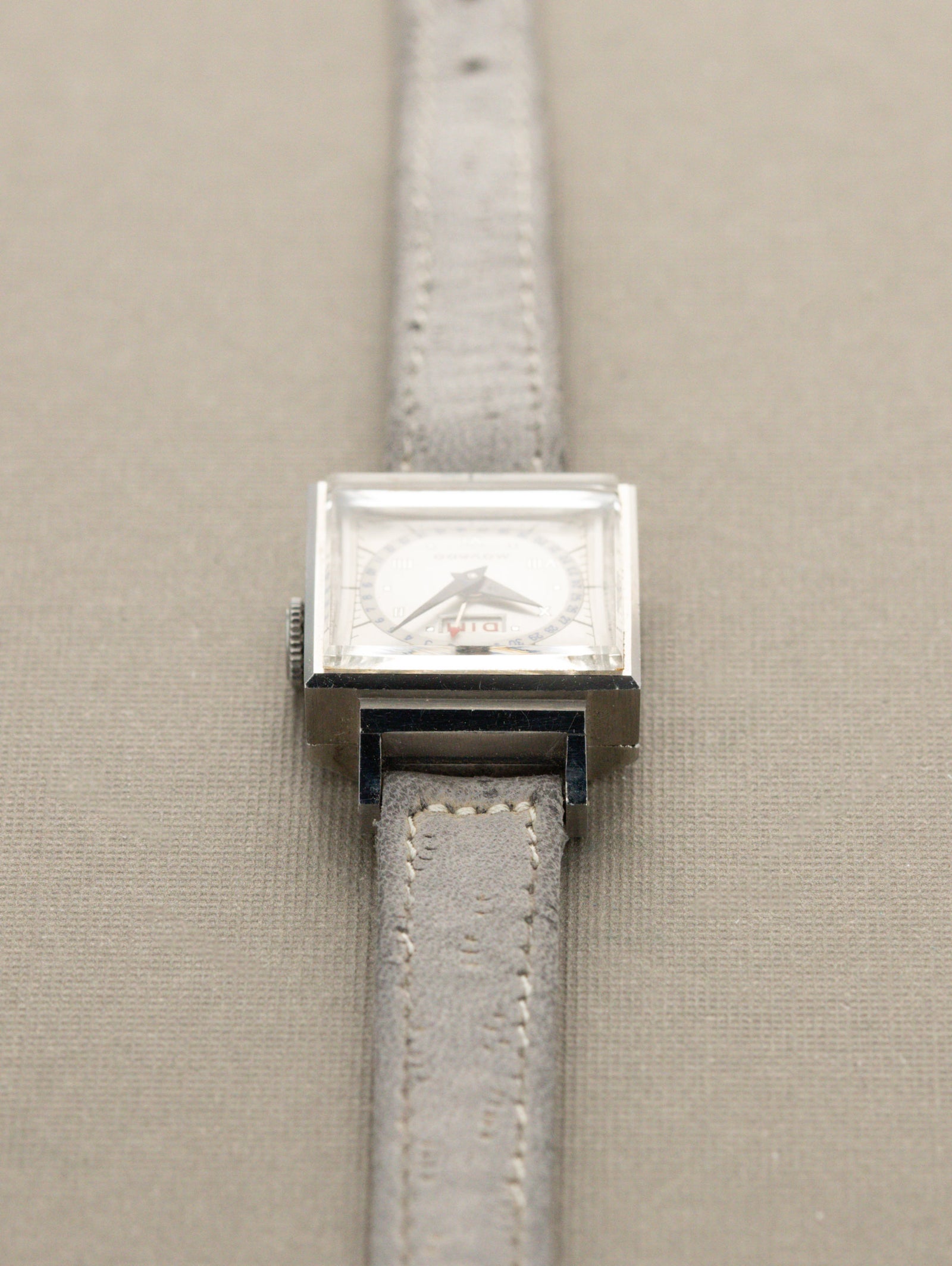 Movado Calendar 'Ladies' Ref. 13025 - 'Brushed' Silver Dial Unpolished