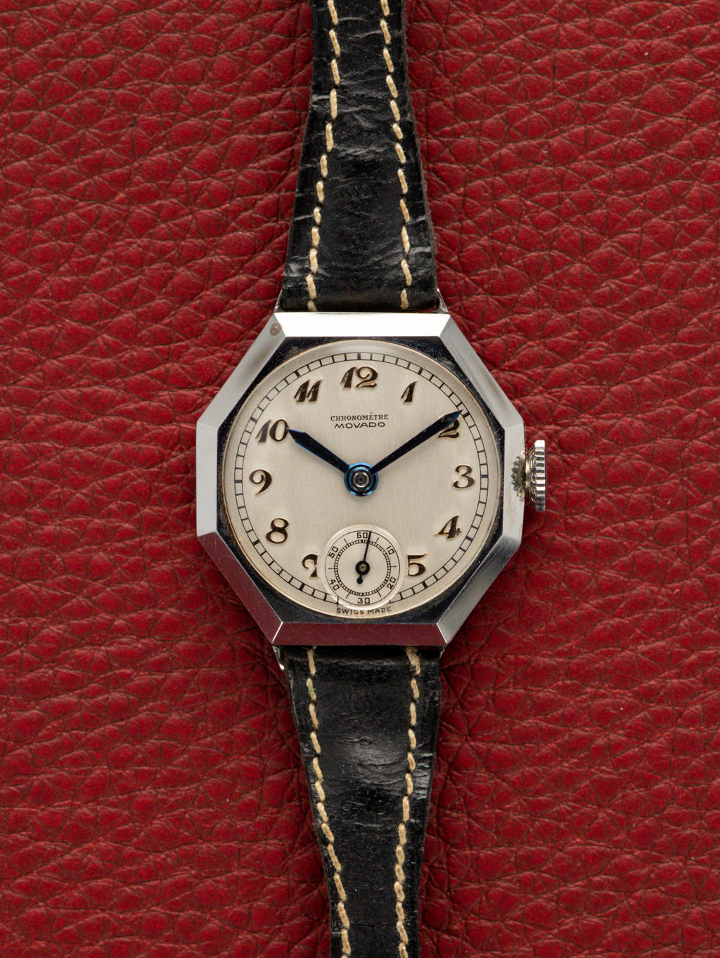 Movado  display picture 1