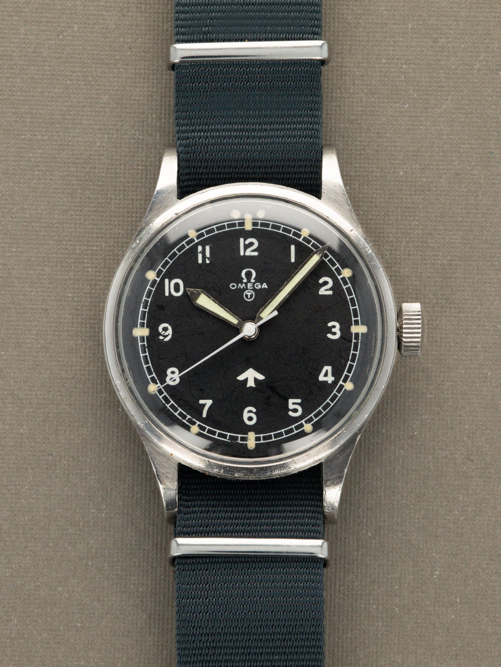 Omega 6B/542 Ref. 2777-1 - Matte Black 'Fat Arrow' Dial RAF-Issued Unpolished