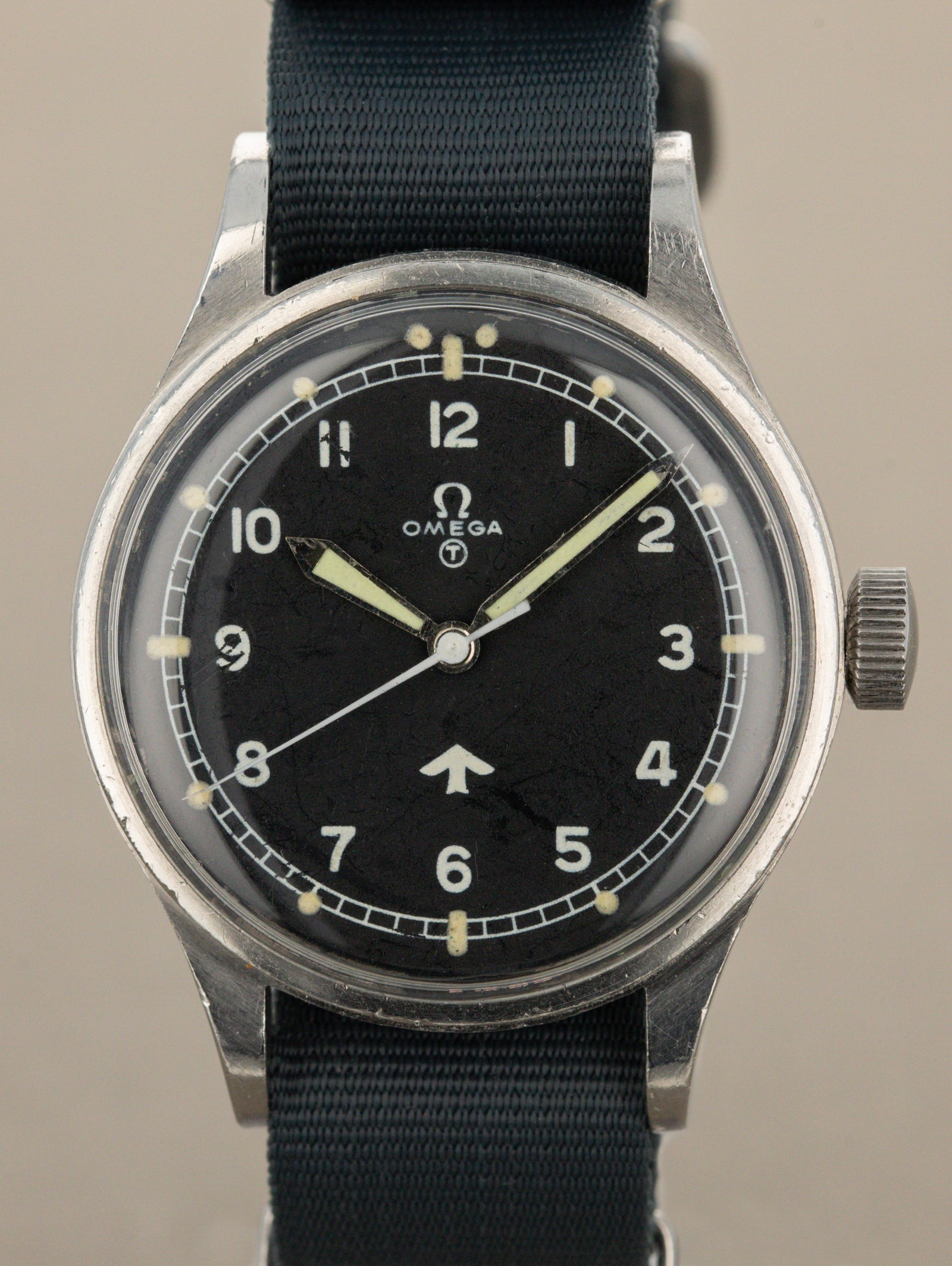 Omega 6B/542 Ref. 2777-1 - Matte Black 'Fat Arrow' Dial RAF-Issued Unpolished