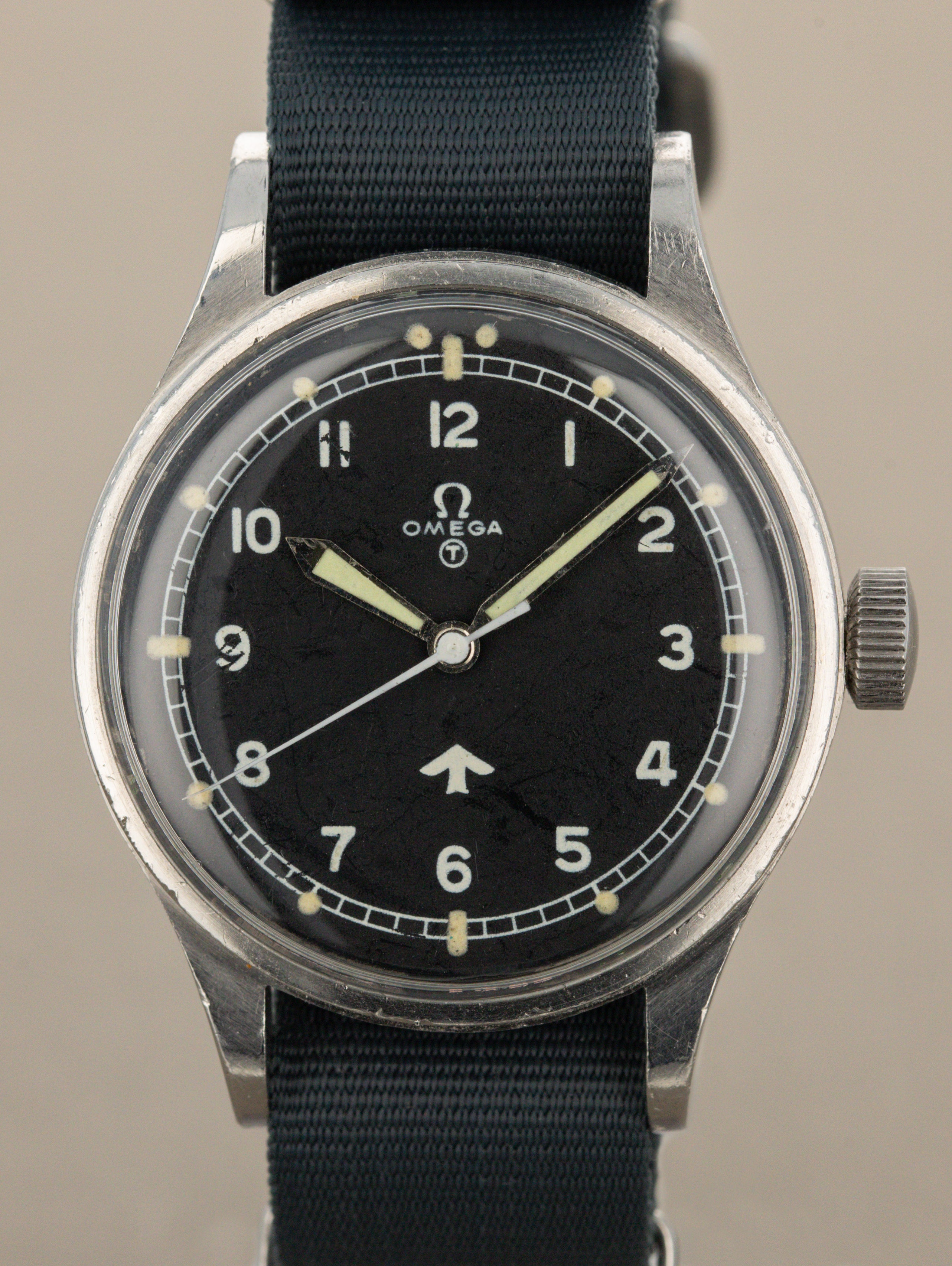 Omega 6B/542 Ref. 2777-1 - Matte Black 'Fat Arrow' Dial RAF-Issued Unpolished