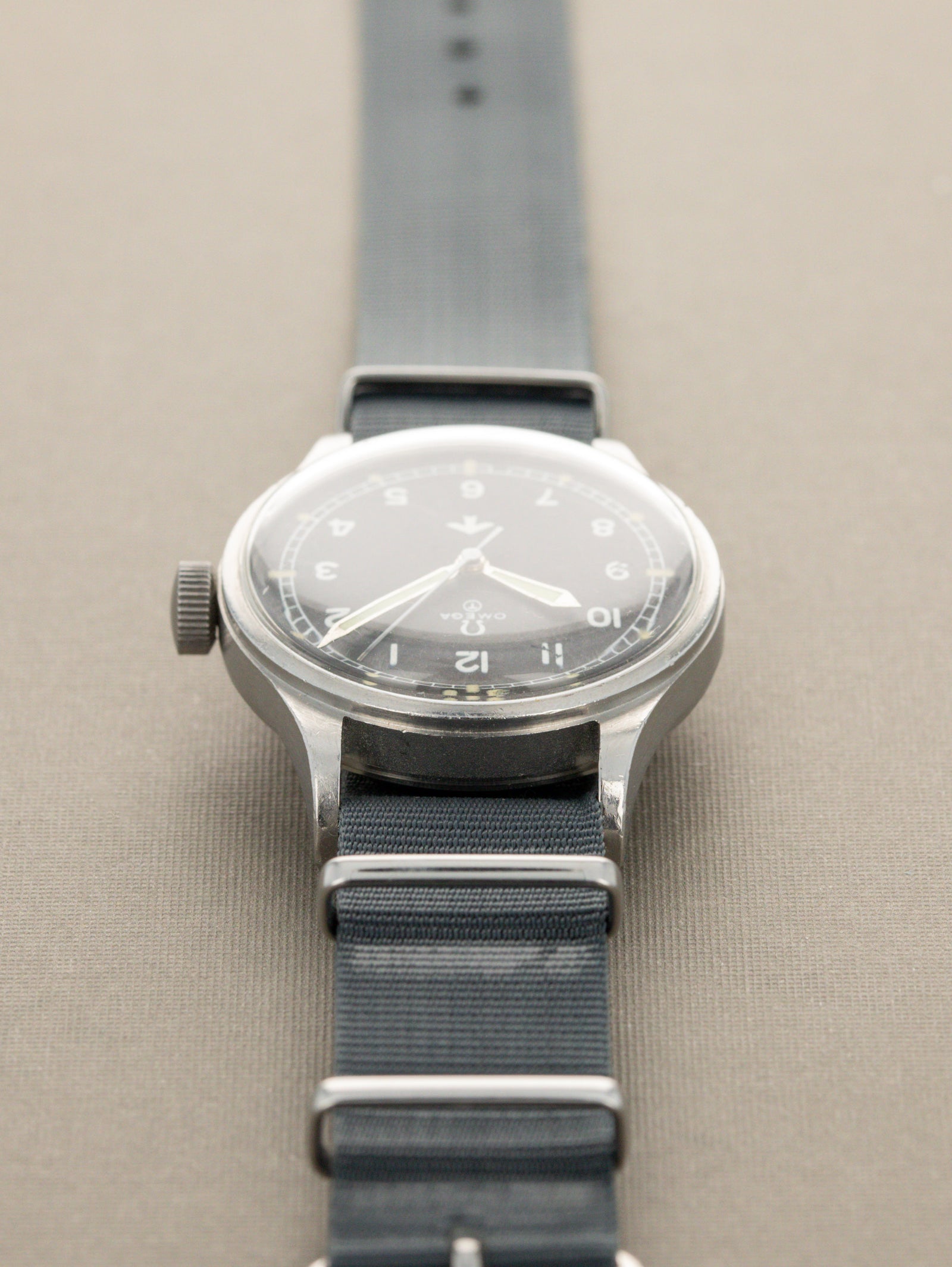 Omega 6B/542 Ref. 2777-1 - Matte Black 'Fat Arrow' Dial RAF-Issued Unpolished