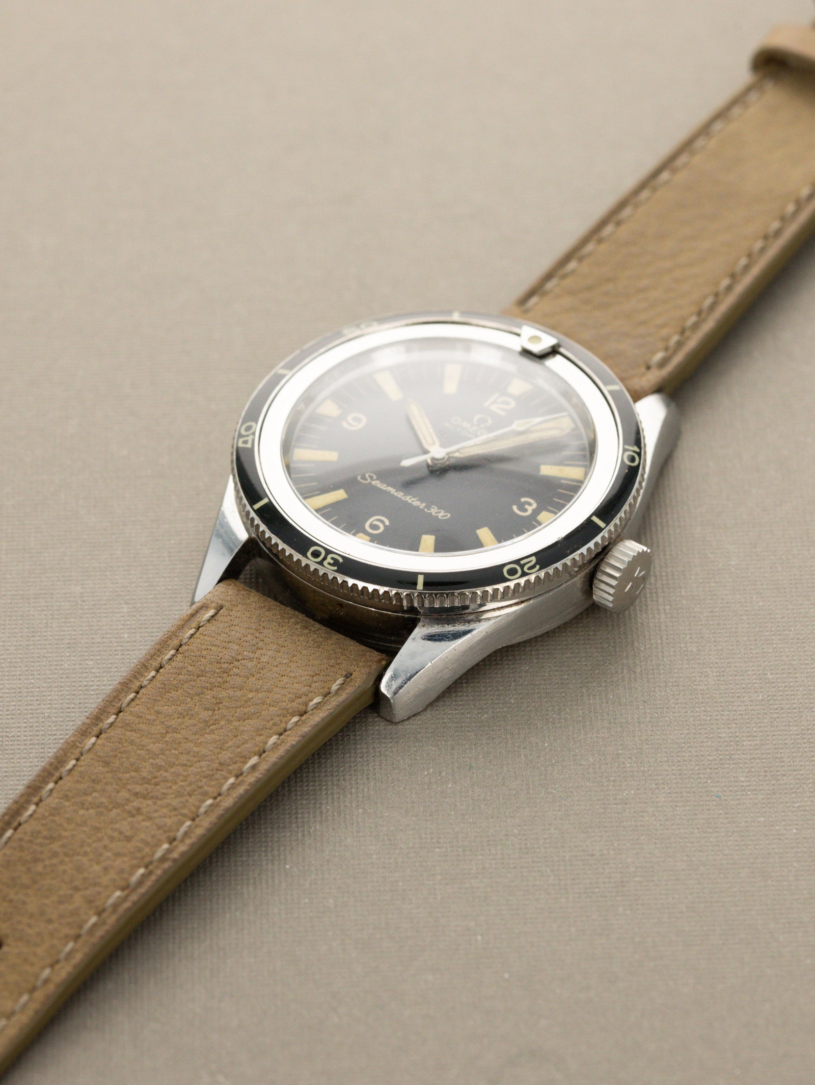 Omega Seamaster 300 Ref. 165.014 - Matte Black Dial W/ Box & Extract