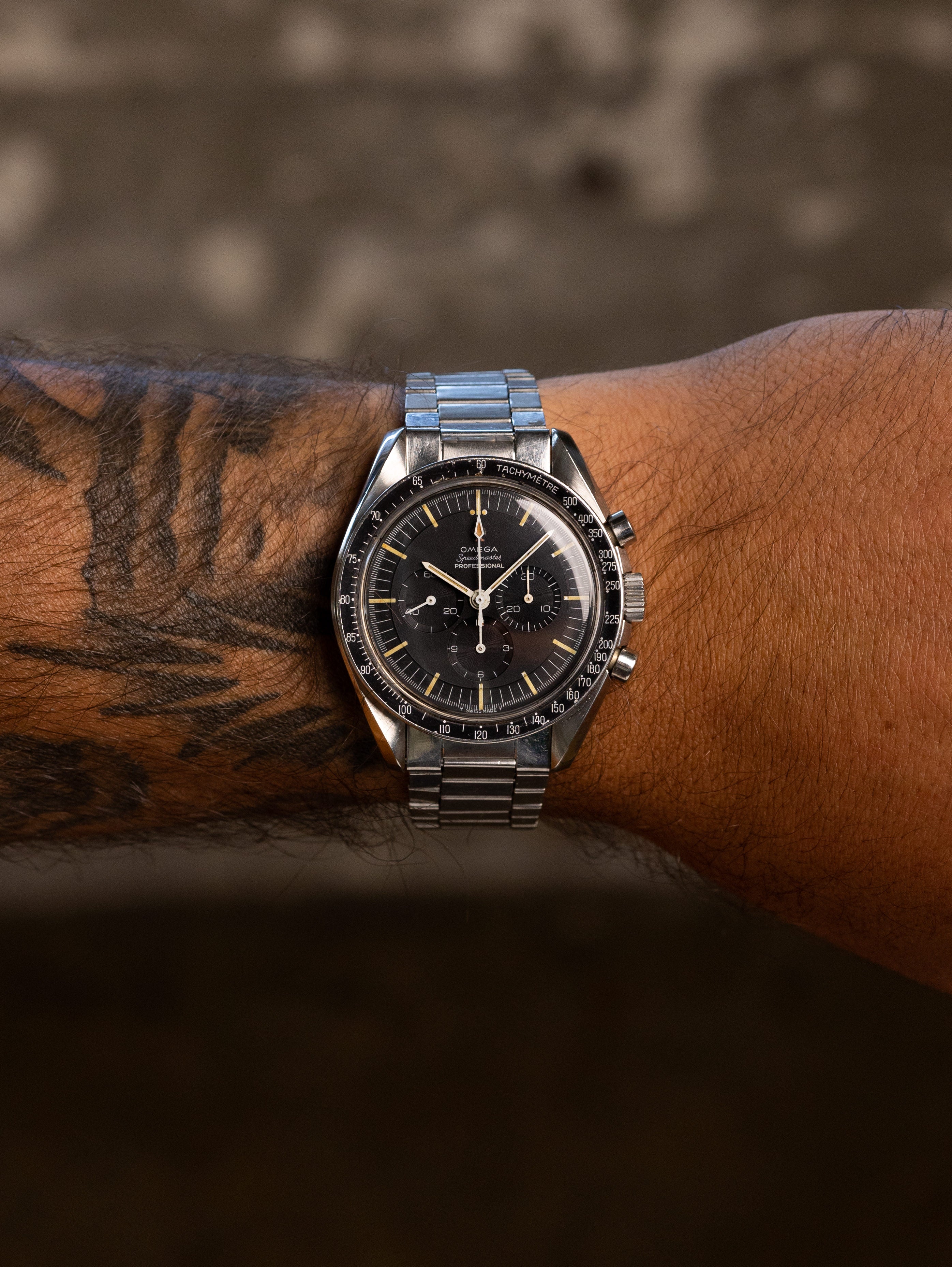 Omega Speedmaster Professional Ref. 105.012-66 - Calibre .321 w/ Box, Papers, & Extract