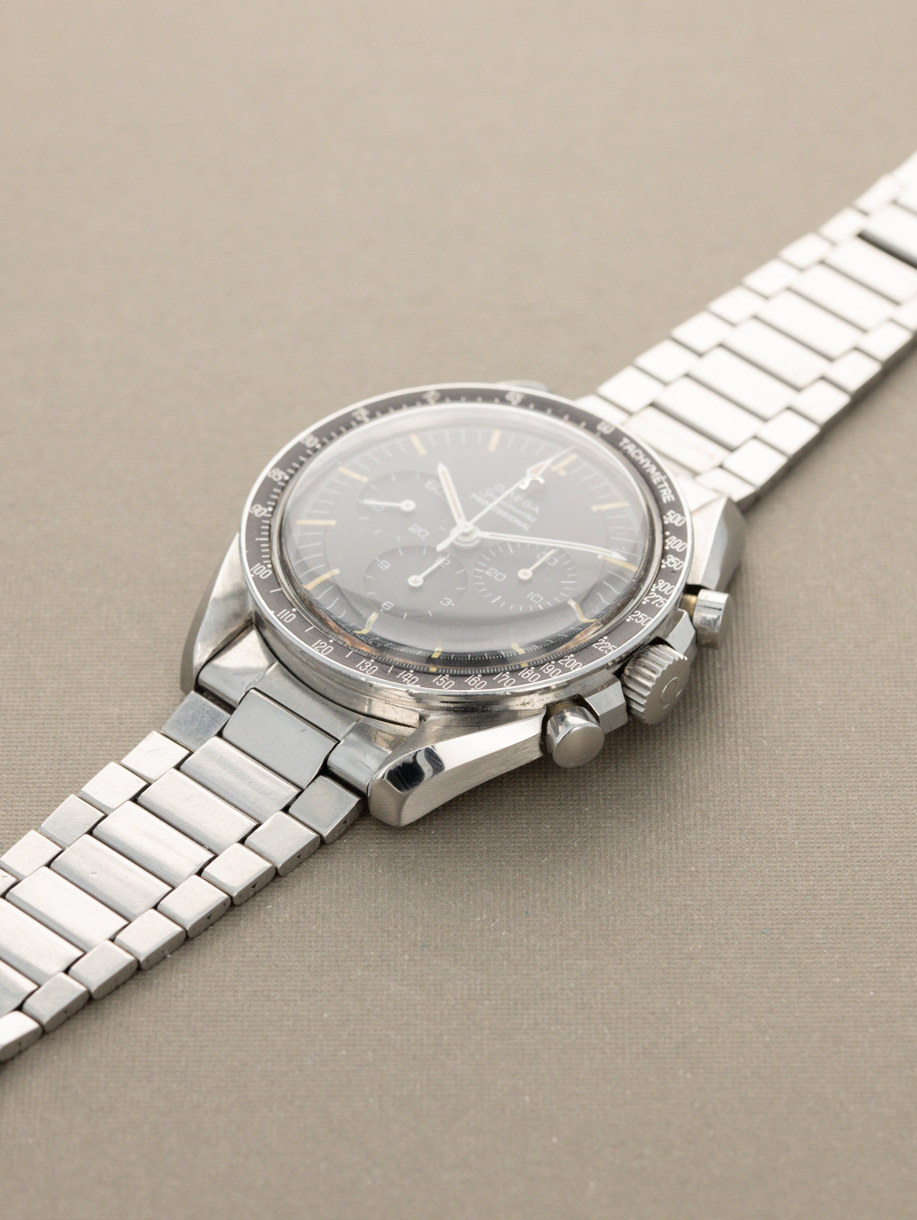 Omega Speedmaster Professional Ref. 105.012-66 - Calibre .321 w/ Box, Papers, & Extract