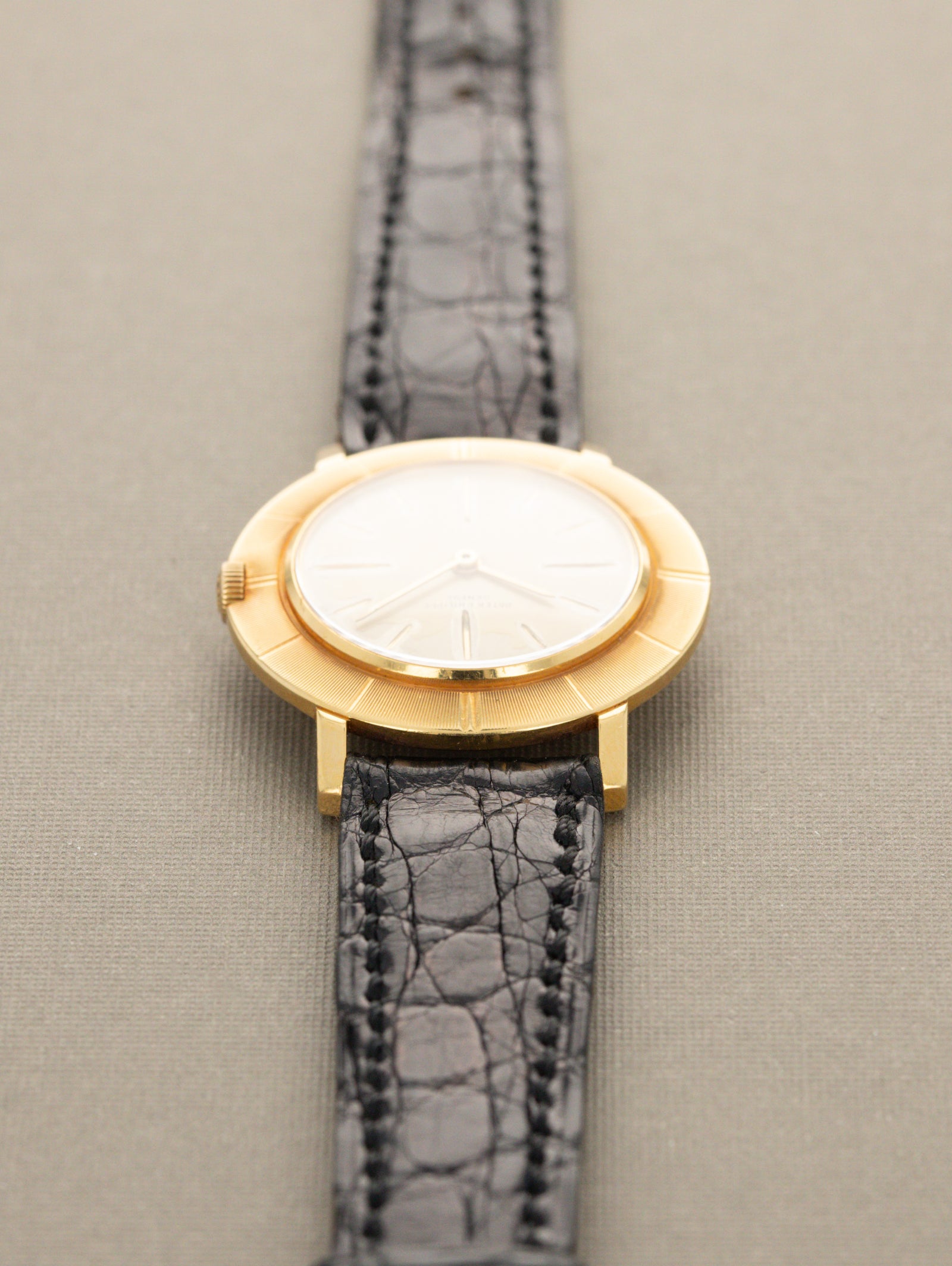 Patek Philippe Calatrava 'Disco Volante' Ref. 2594/5 - Champagne Patina Dial