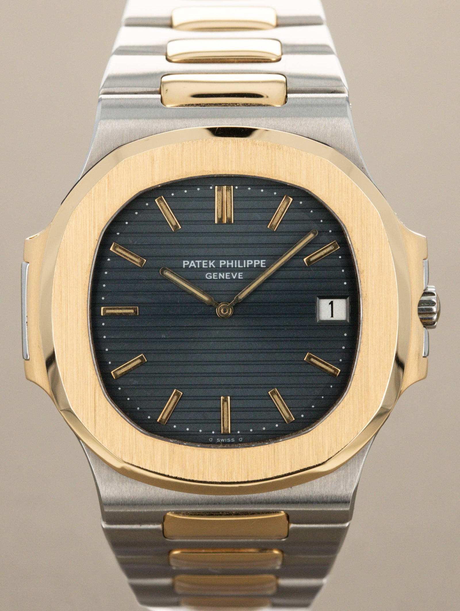 Patek Philippe Nautilus 'Jumbo' Ref. 3700/1AJ - Blue 'Teak' Dial