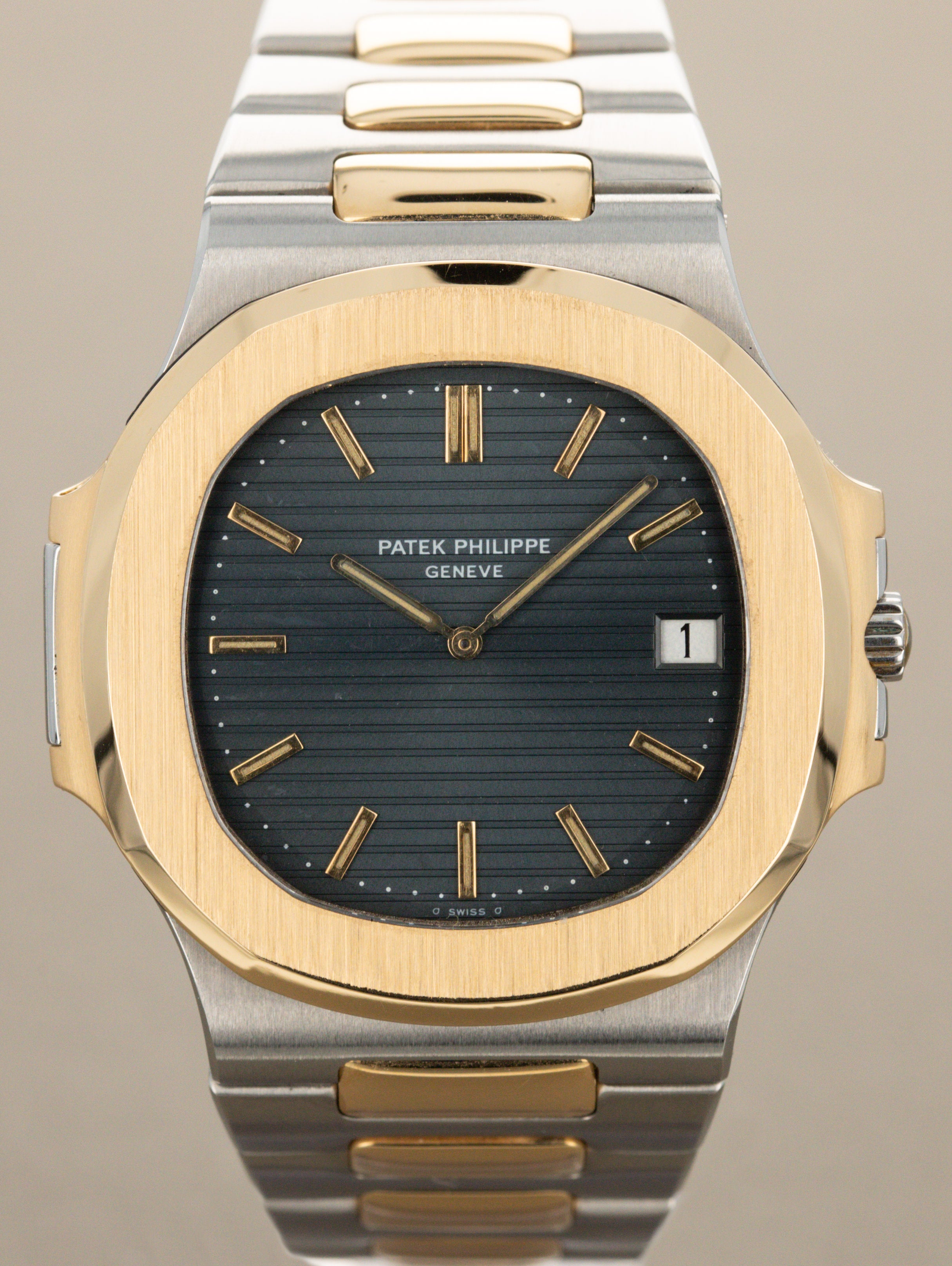 Patek Philippe Nautilus 'Jumbo' Ref. 3700/1AJ - Blue 'Teak' Dial