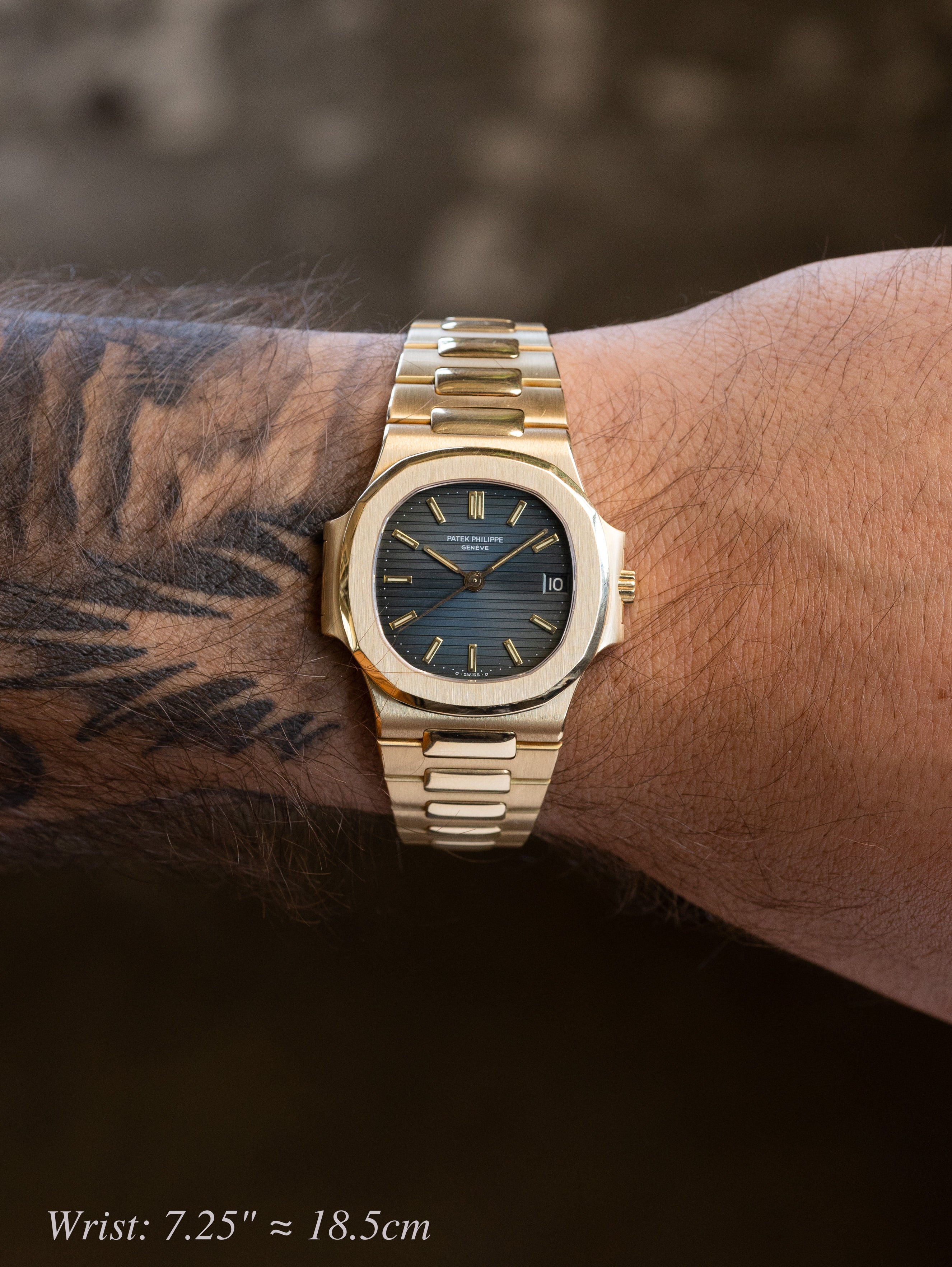 Patek Philippe Nautilus 'Midsize' Ref. 3800/1J - Blue 'Sigma' Dial