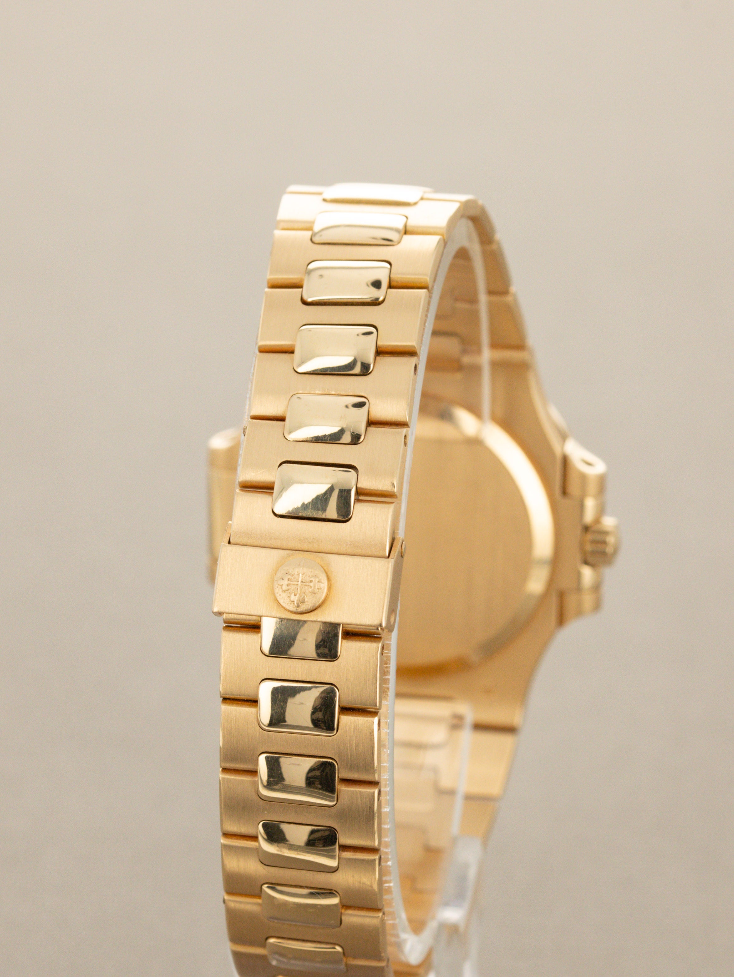 Patek Philippe Nautilus 'Midsize' Ref. 3800/1J - Blue 'Sigma' Dial