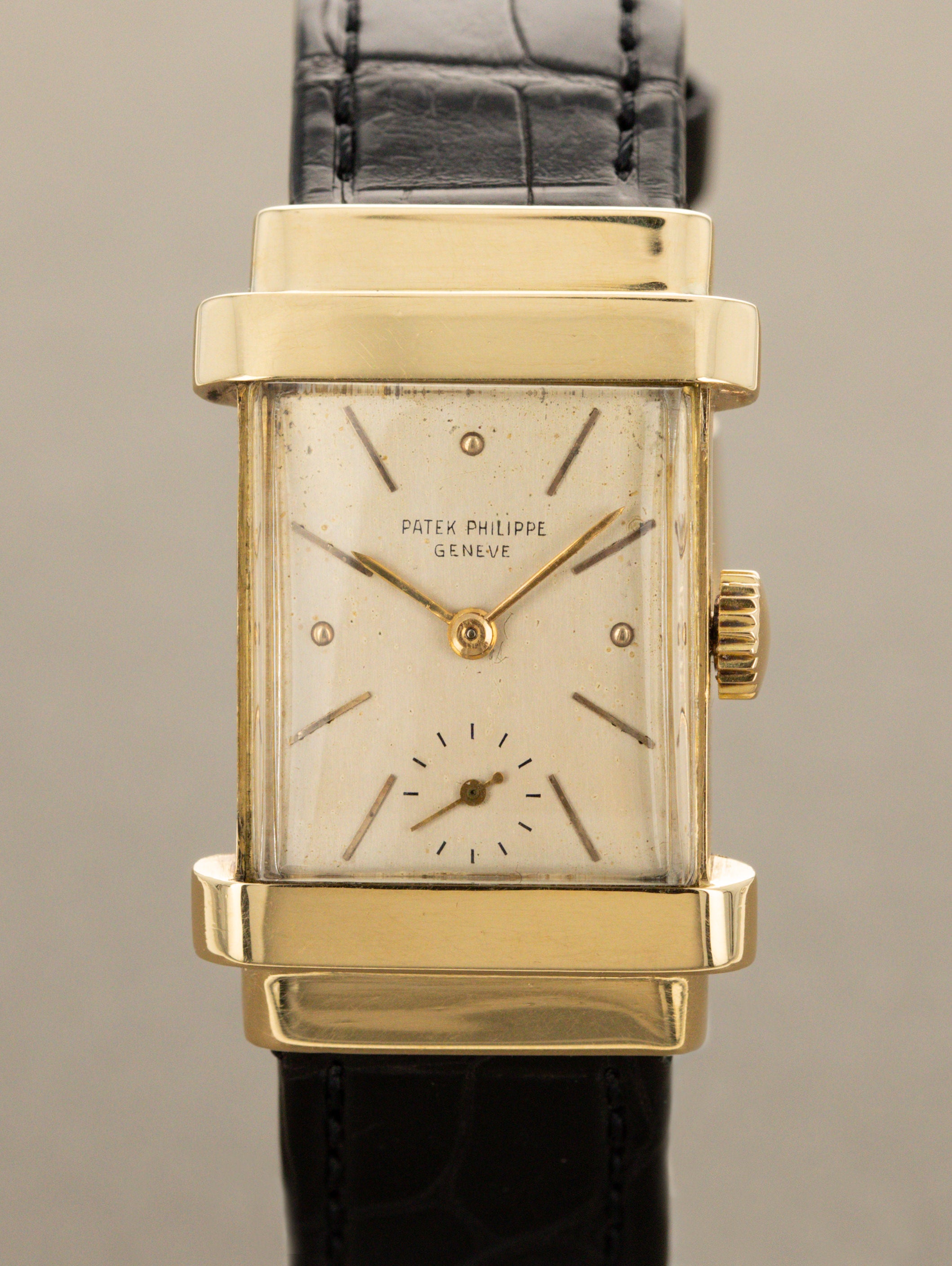 Patek Philippe Yellow Gold Dress Watch Ref. 1450 - 'Top Hat' w/ Extract