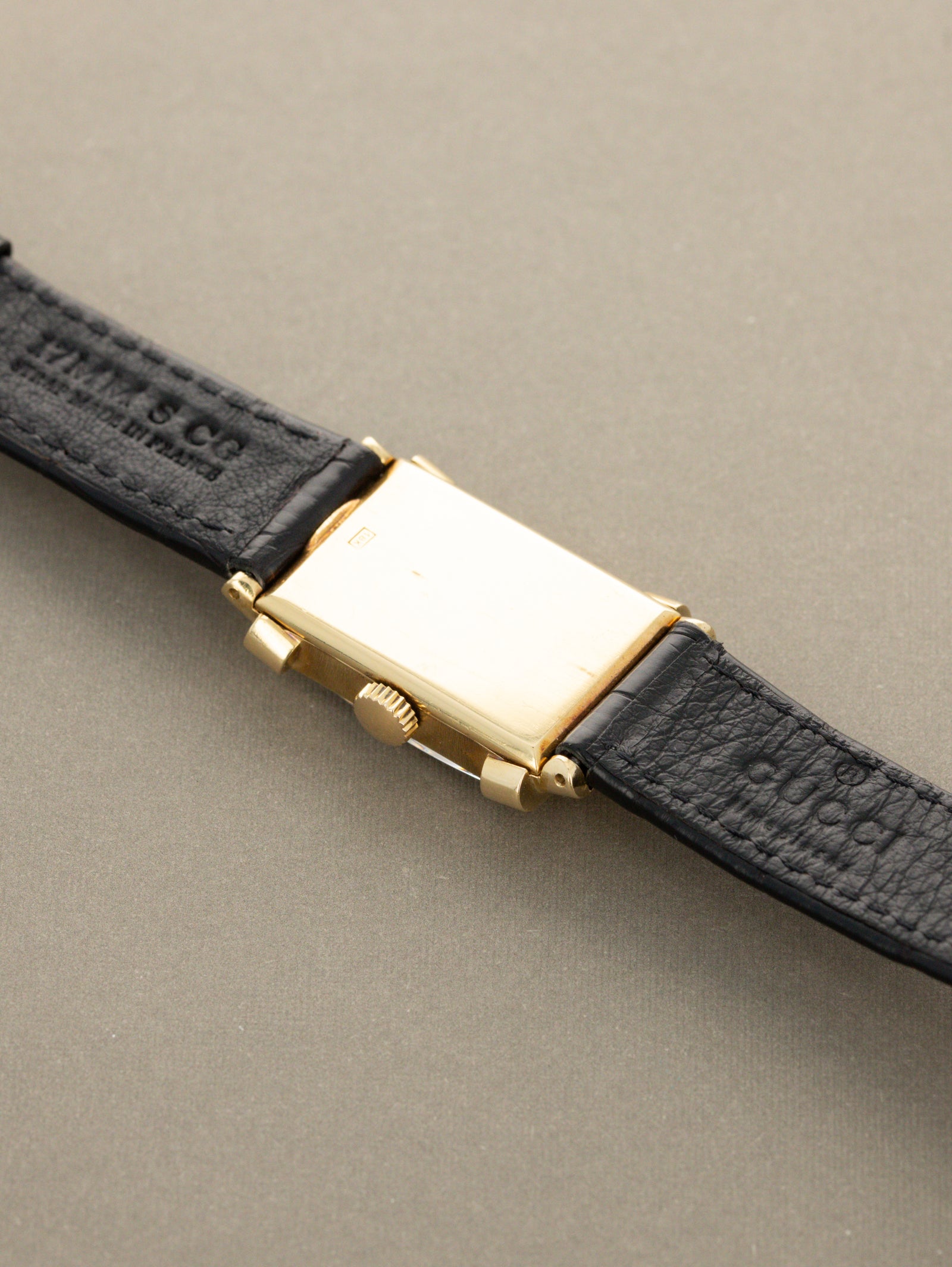 Patek Philippe Yellow Gold Dress Watch Ref. 1450 - 'Top Hat' w/ Extract