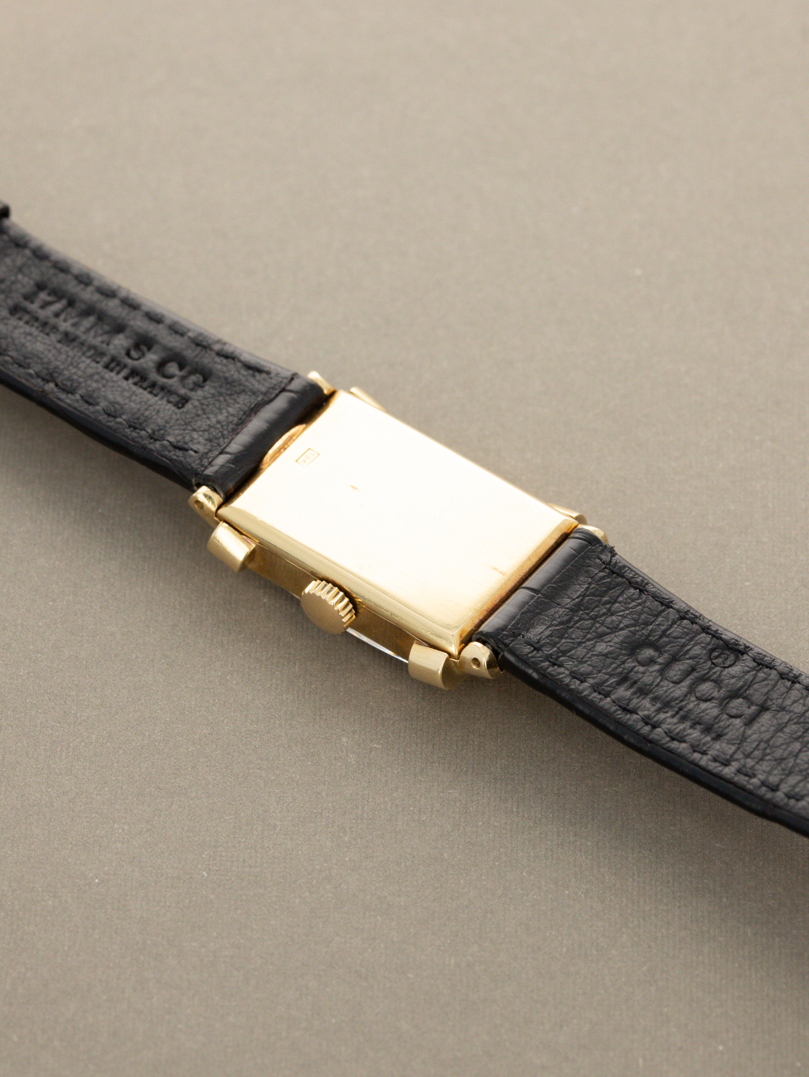 Patek Philippe Yellow Gold Dress Watch Ref. 1450 - 'Top Hat' w/ Extract