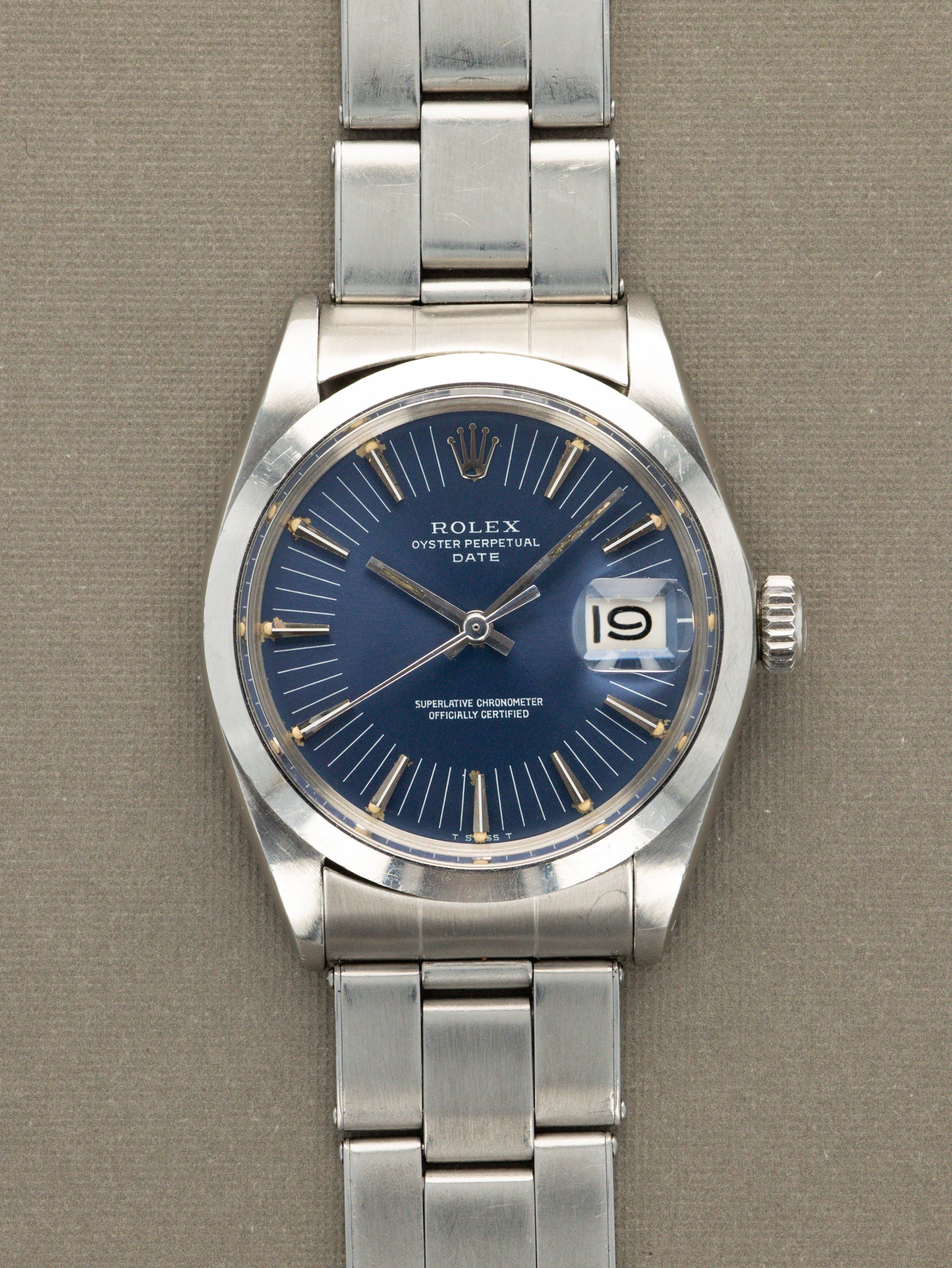 Rolex Oyster Perpetual Date Ref. 1500 - Sunburst Blue 'Long Index' Dial Unpolished