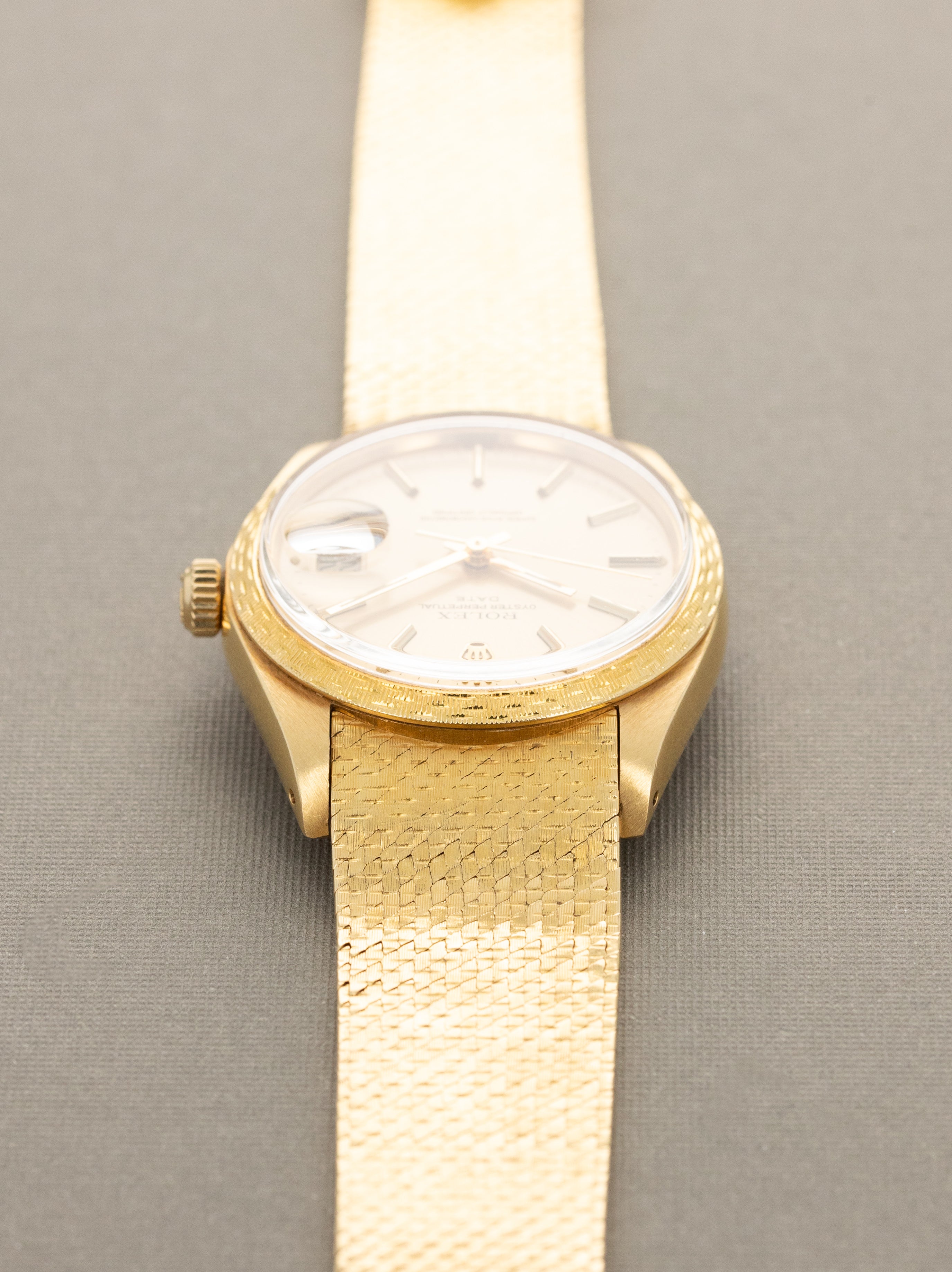 Rolex Oyster Perpetual Ref. 1514 'Décor Moiré' - Satin Champagne Dial W/ Extensive Documentation