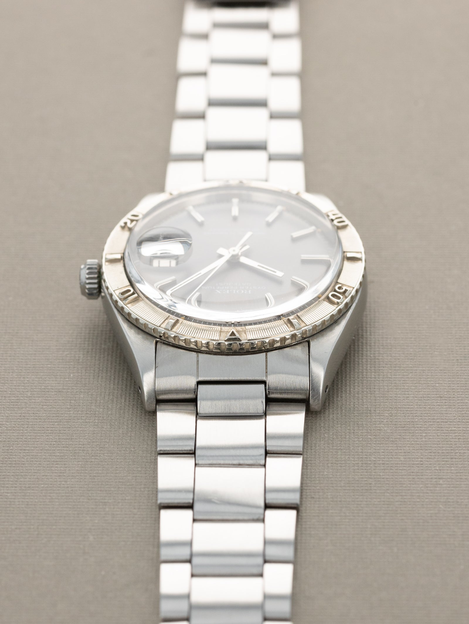 Rolex Turn-O-Graph Ref. 1625 - Sunburst Grey Dial
