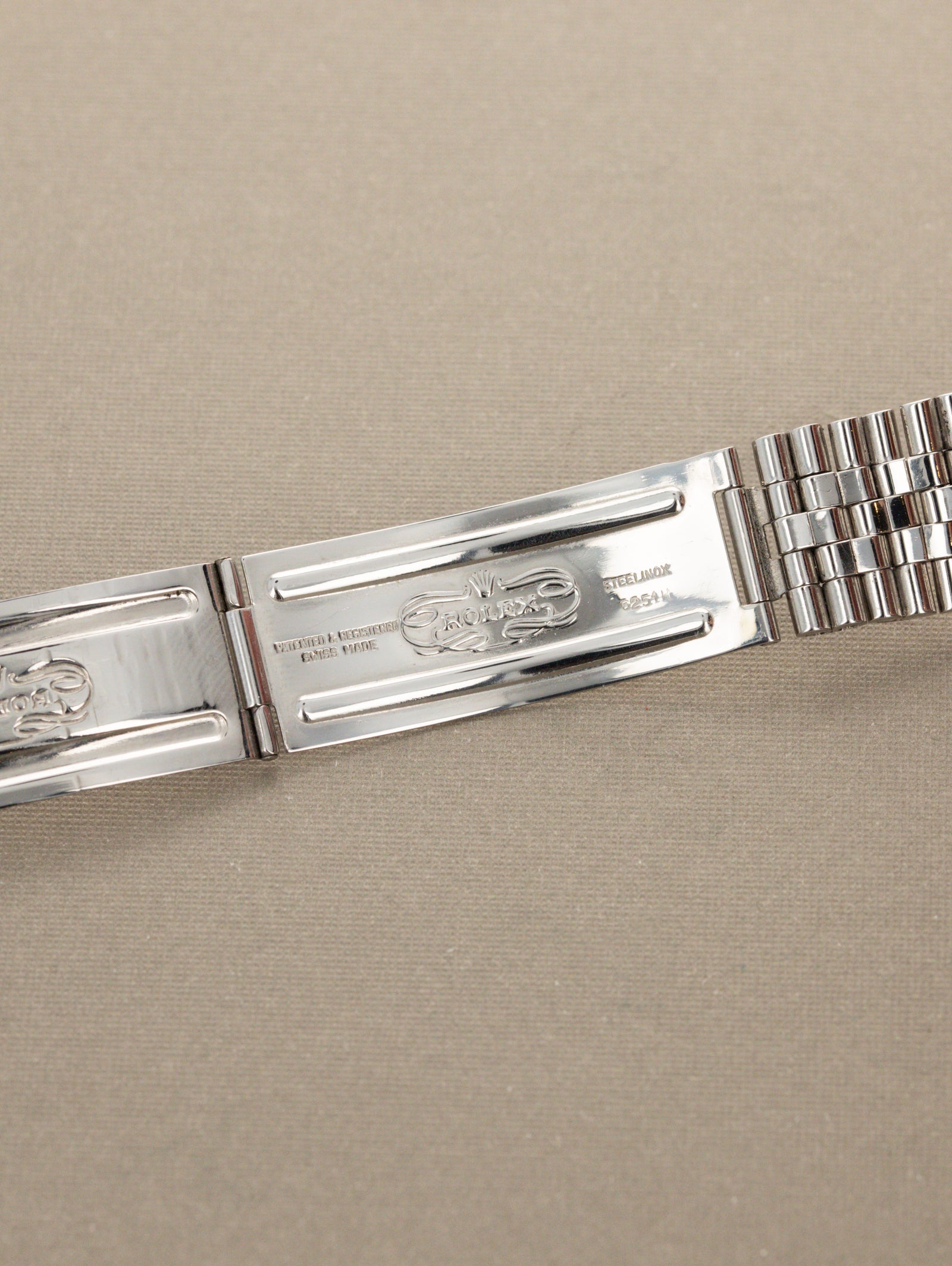 Rolex Datejust Ref. 1601 - Silver 'Linen' Non-Luminous Dial
