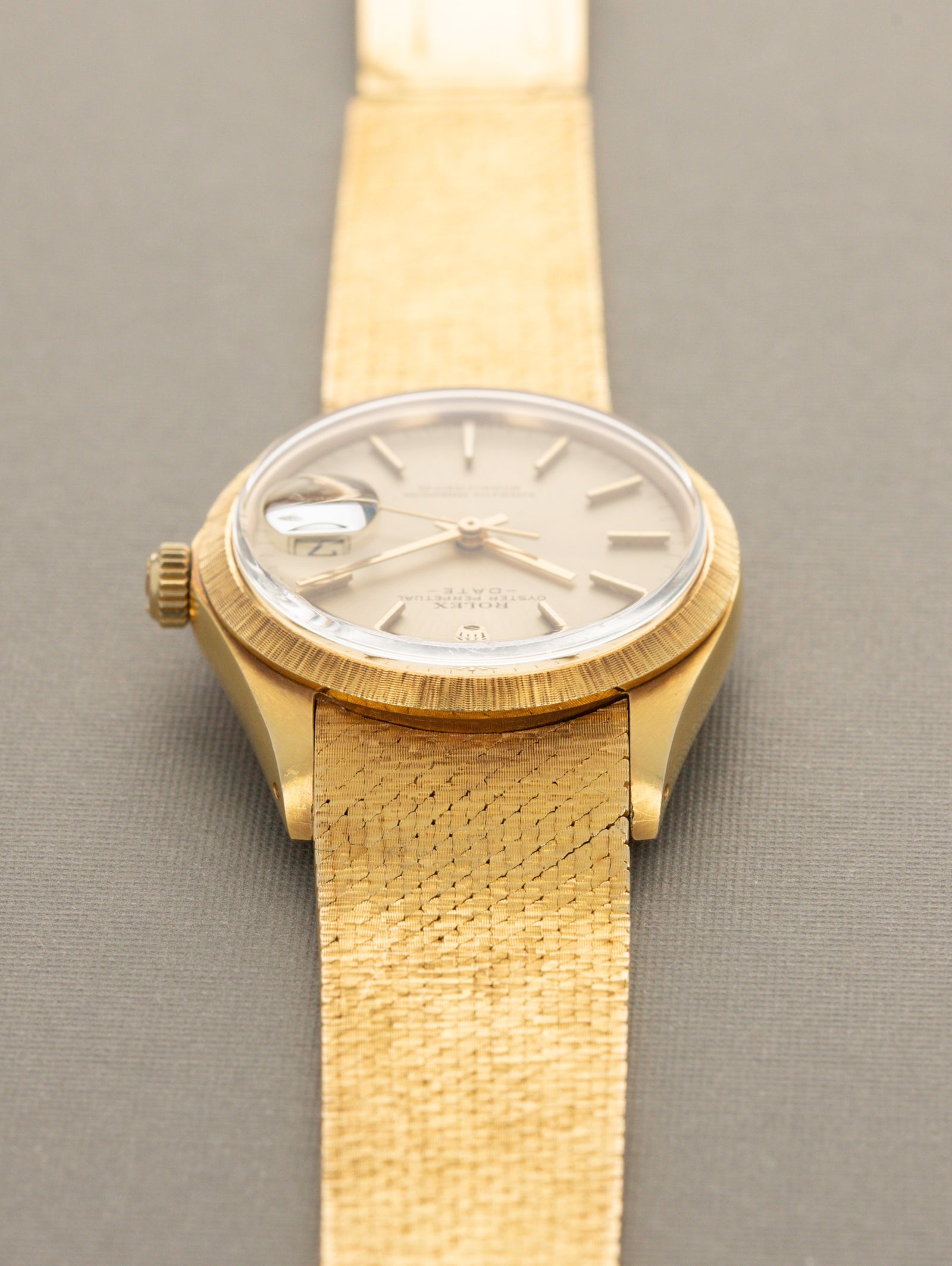 Rolex Date Ref. 1511 18k Mesh