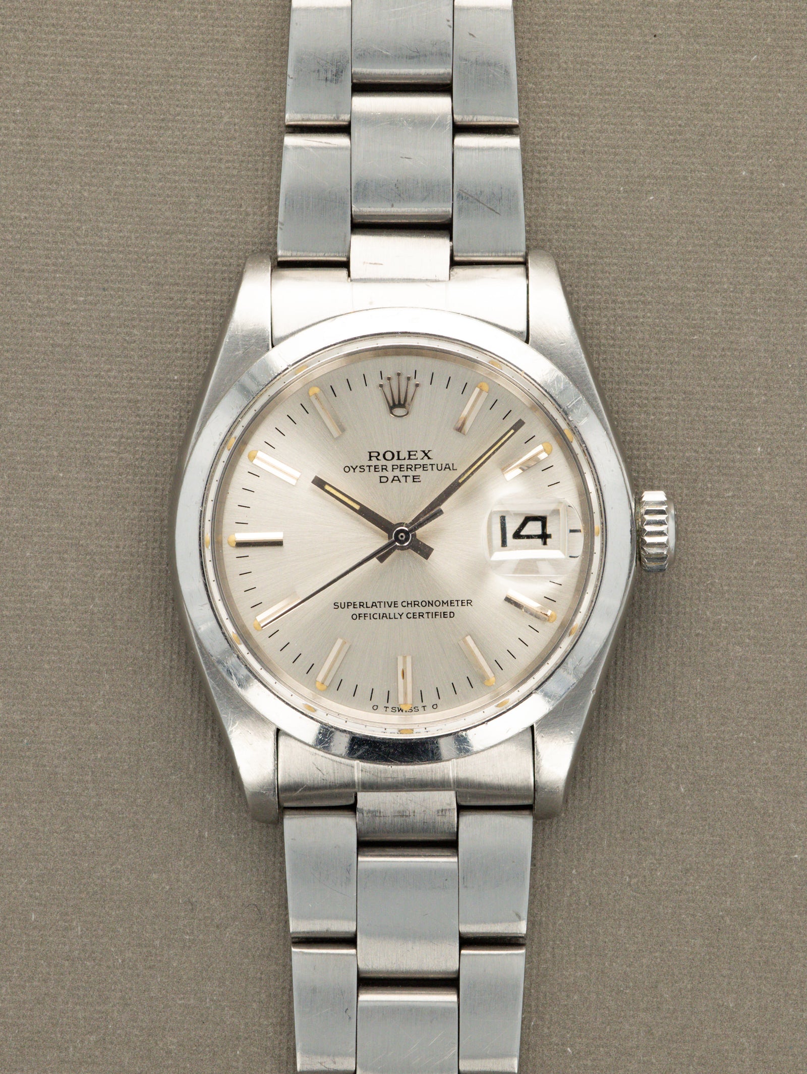 Rolex Oyster Perpetual Date Ref. 1500 - Sunburst Silver 'Sigma' Dial