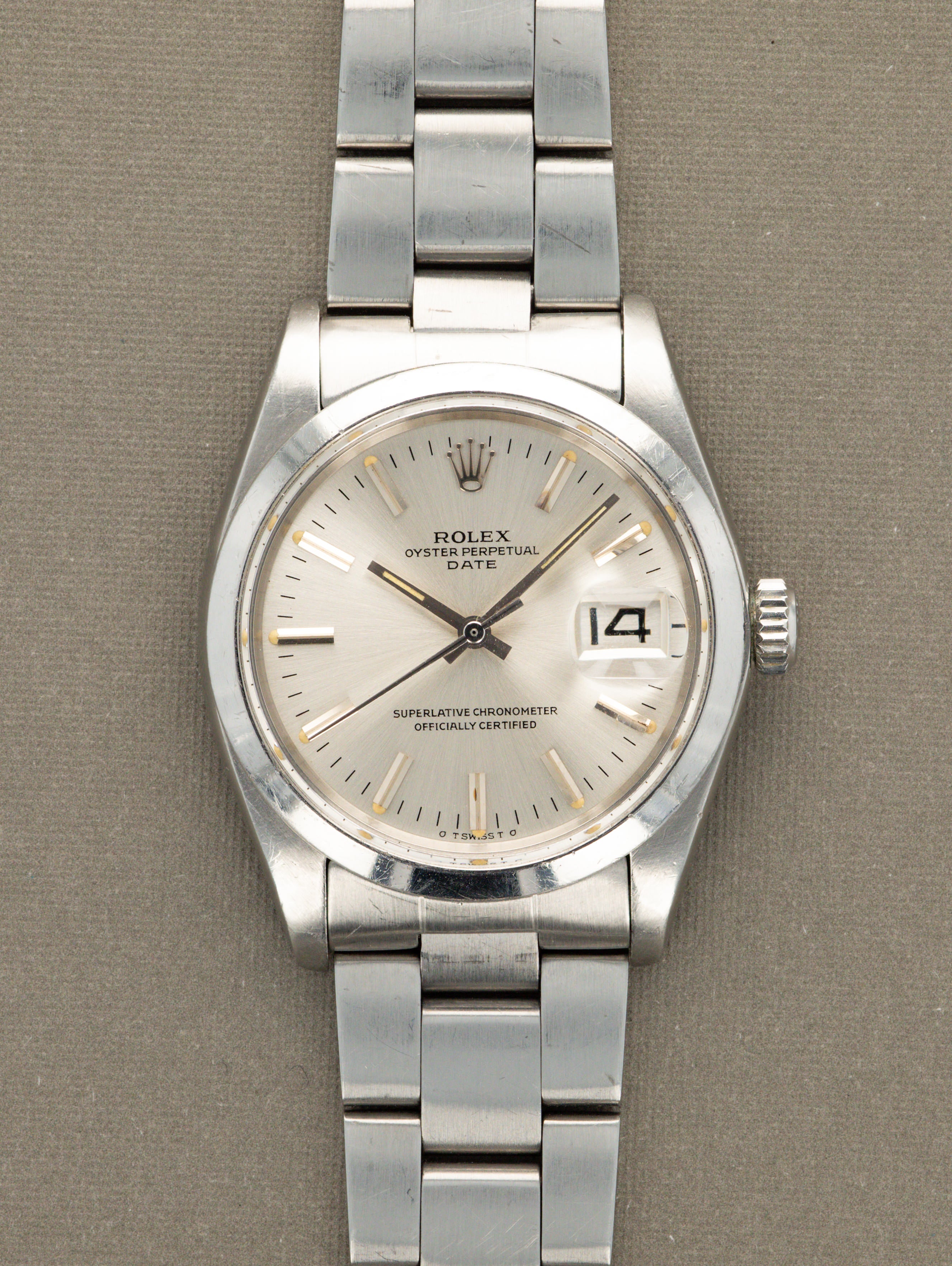 Rolex Oyster Perpetual Date Ref. 1500 - Sunburst Silver 'Sigma' Dial