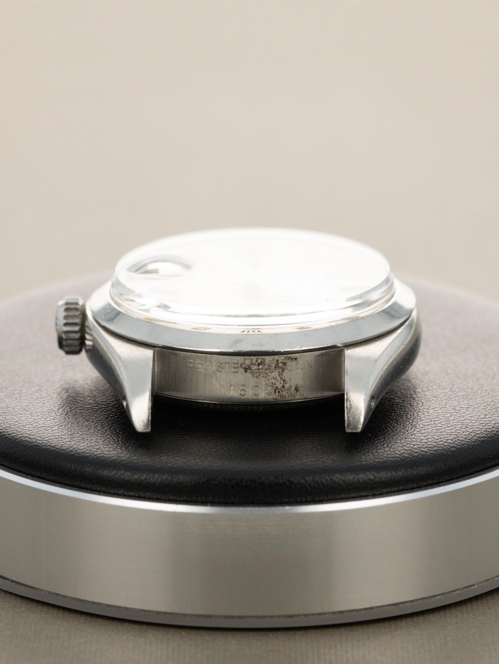 Rolex Oyster Perpetual Date Ref. 1500 - Sunburst Silver 'Sigma' Dial
