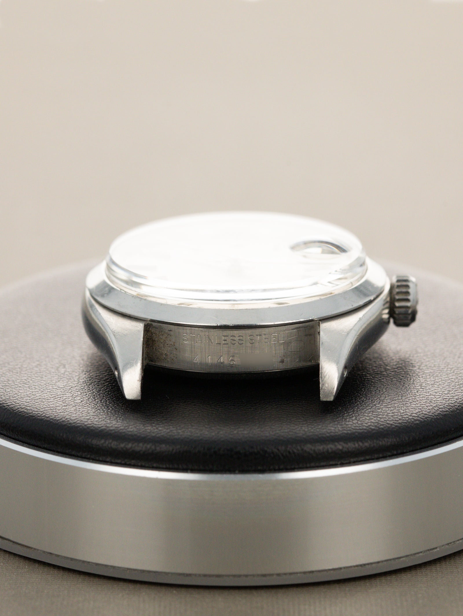 Rolex Oyster Perpetual Date Ref. 1500 - Sunburst Silver 'Sigma' Dial