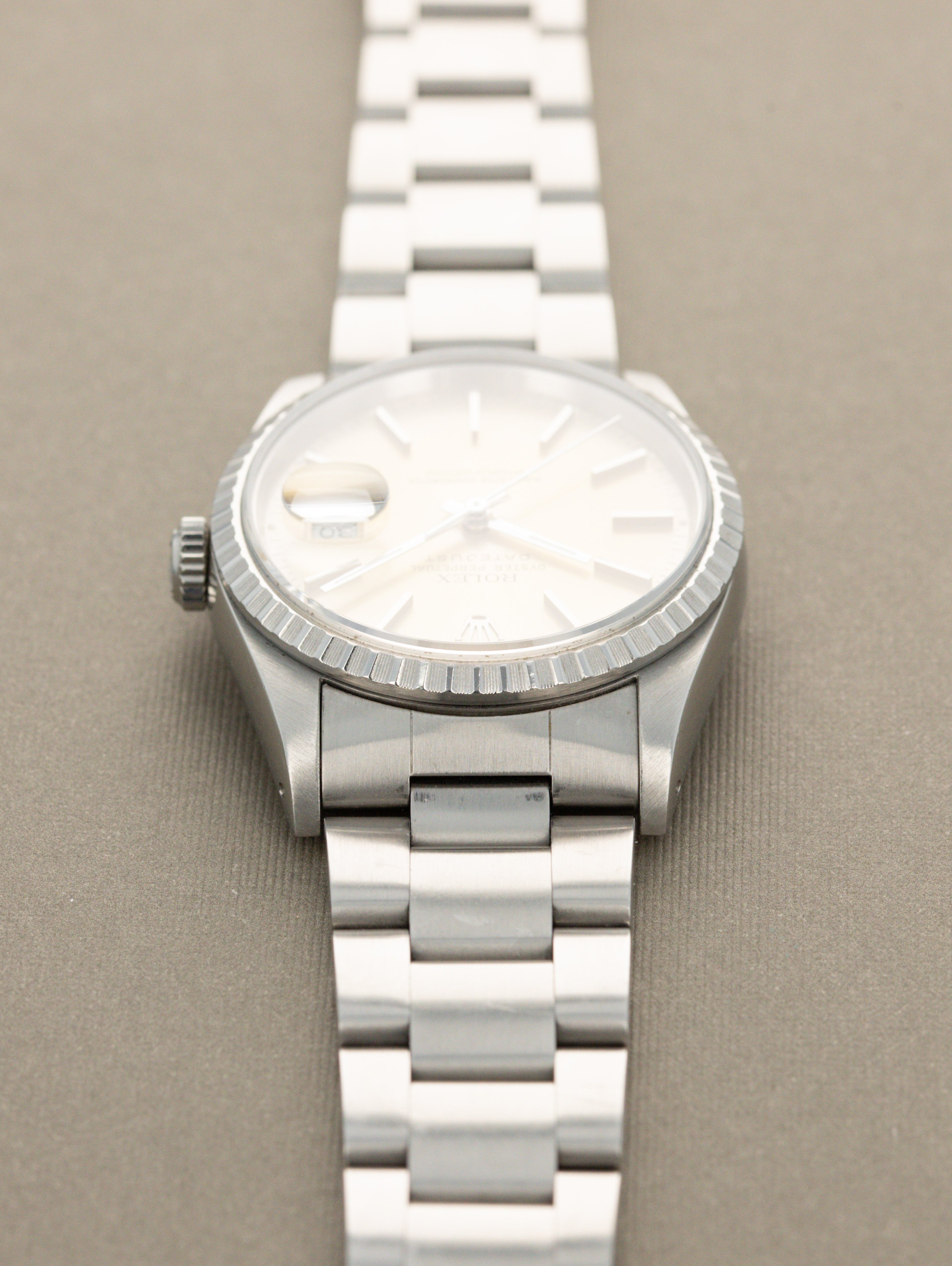 Rolex Datejust Ref. 16220 - Sunburst Silver 'Tropical' Dial