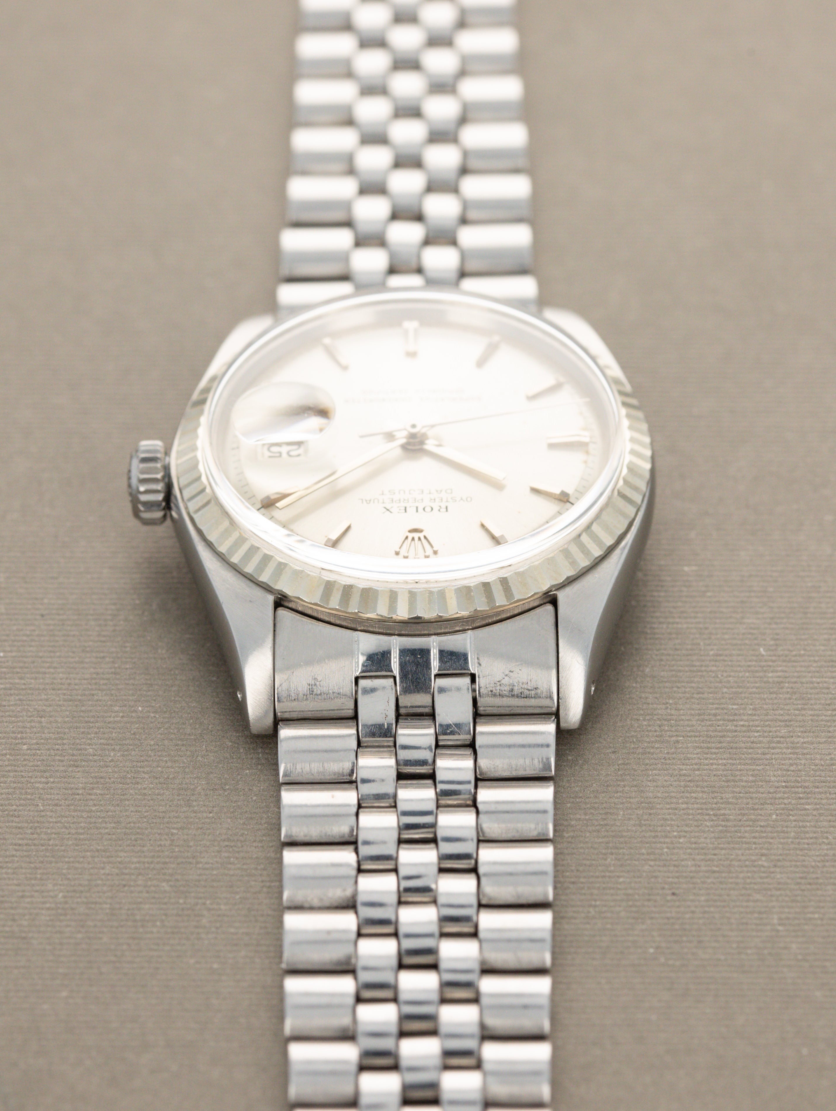 Rolex Datejust Ref. 1601 - Sunburst Silver Non-Luminous Dial