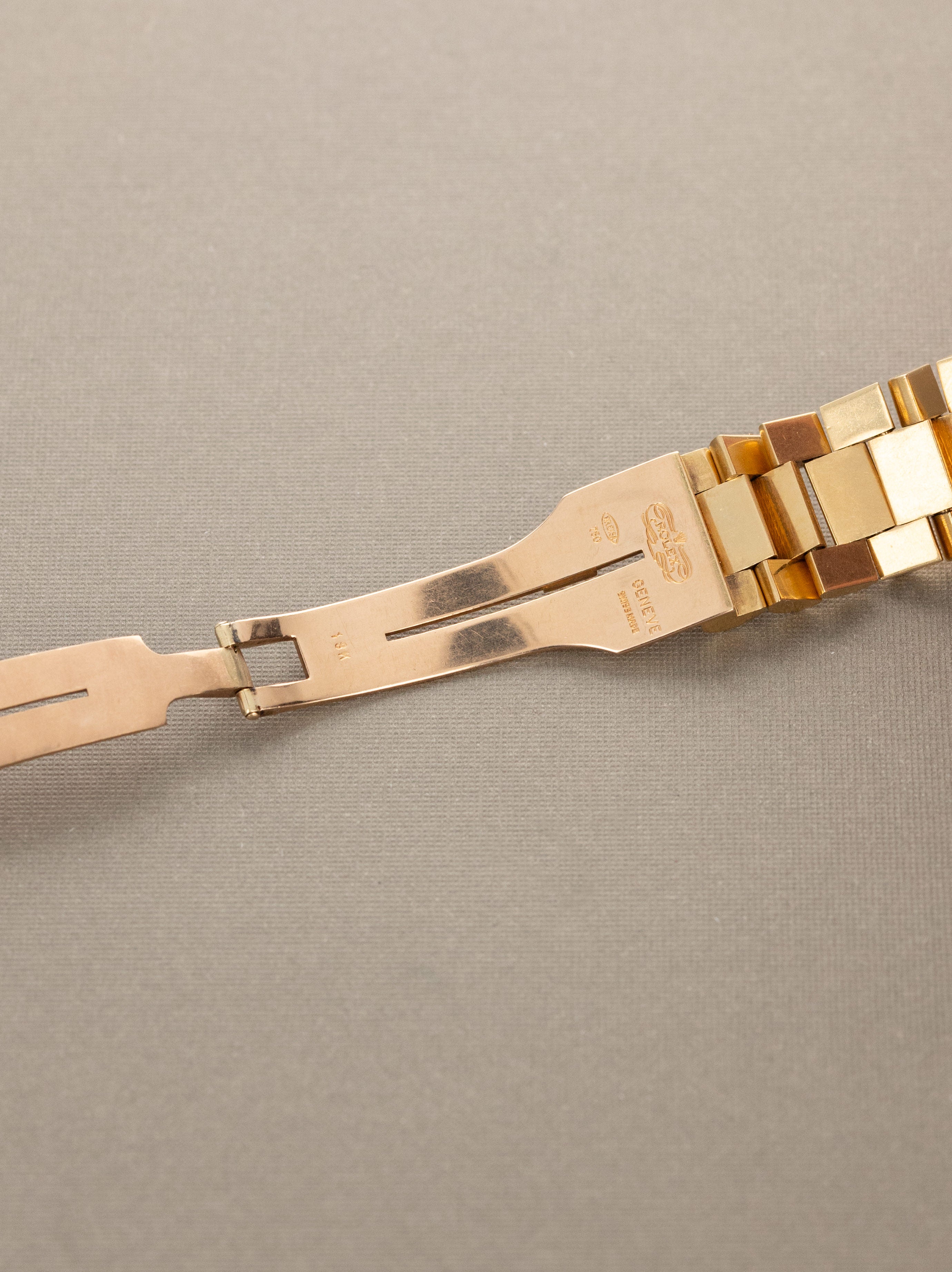 Rolex Day-Date Ref. 1807 'Bark' - Satin Champagne 'Buckley' Dial Unpolished