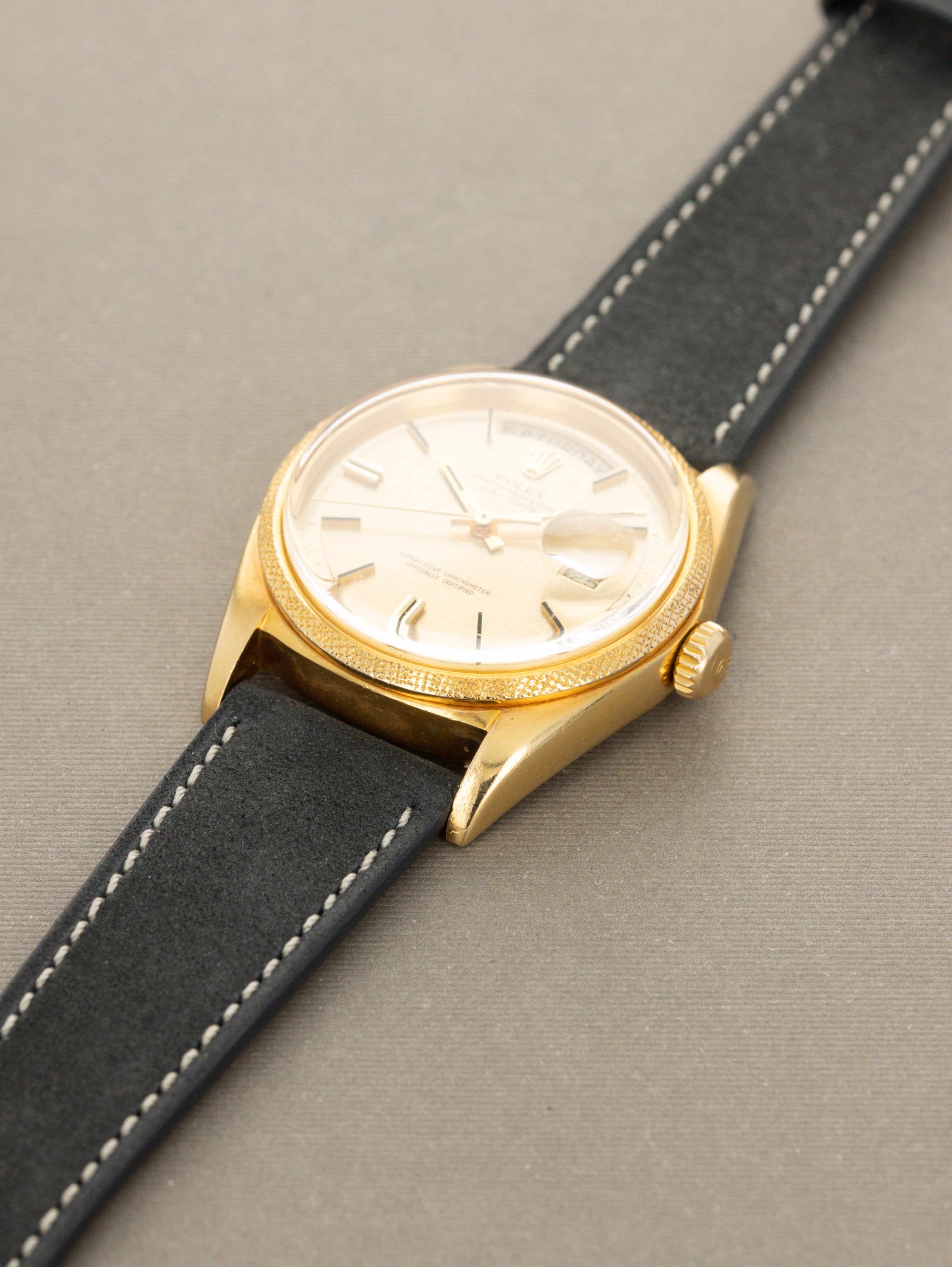 Rolex Day-Date Ref. 1811 'Morellis' - Non-Luminous Champagne 'Linen' Dial