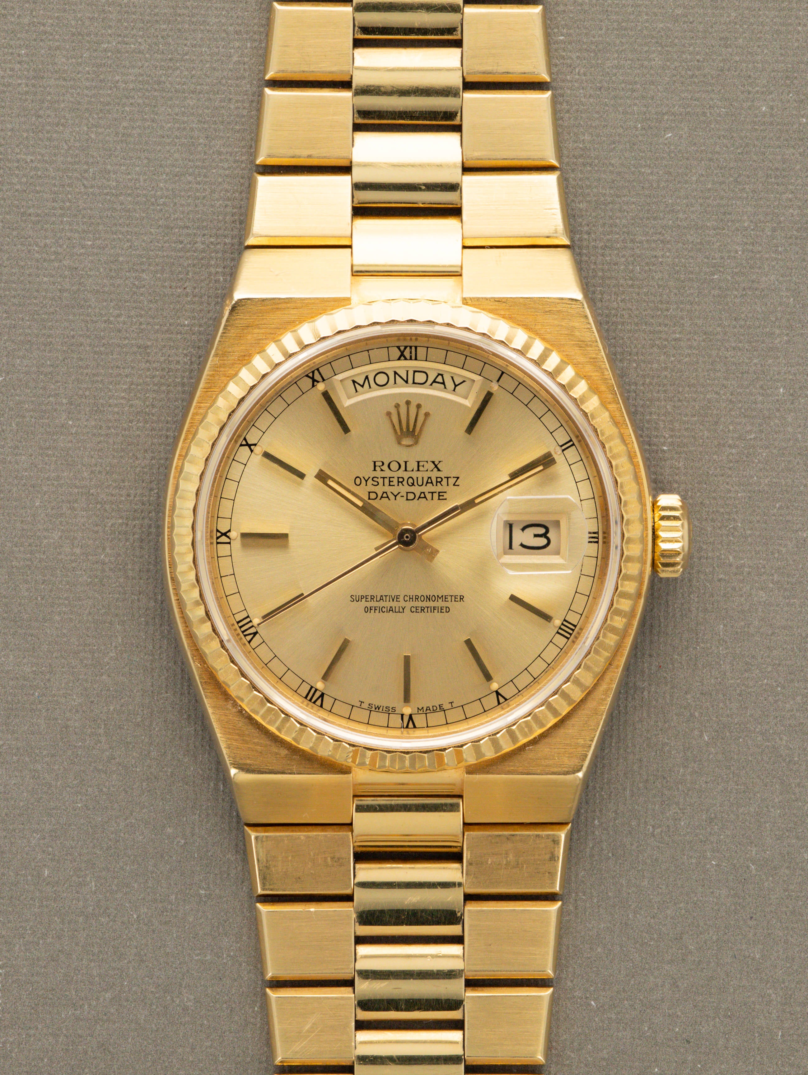 Rolex Oysterquartz Day-Date Ref. 19018 - Sunburst Champagne Dial W/ Bo