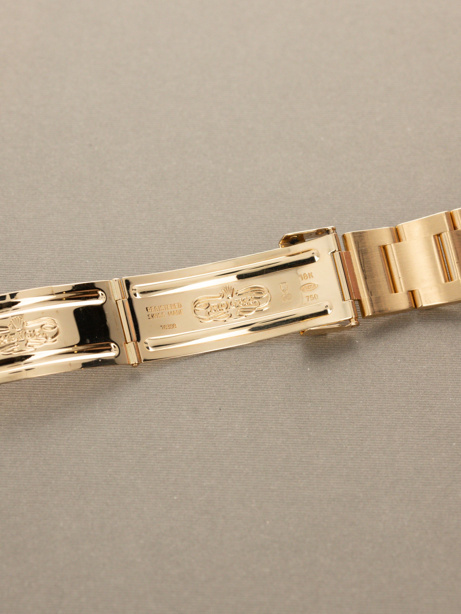 Rolex Daytona Ref. 16528 - 'Inverted 6' Dial