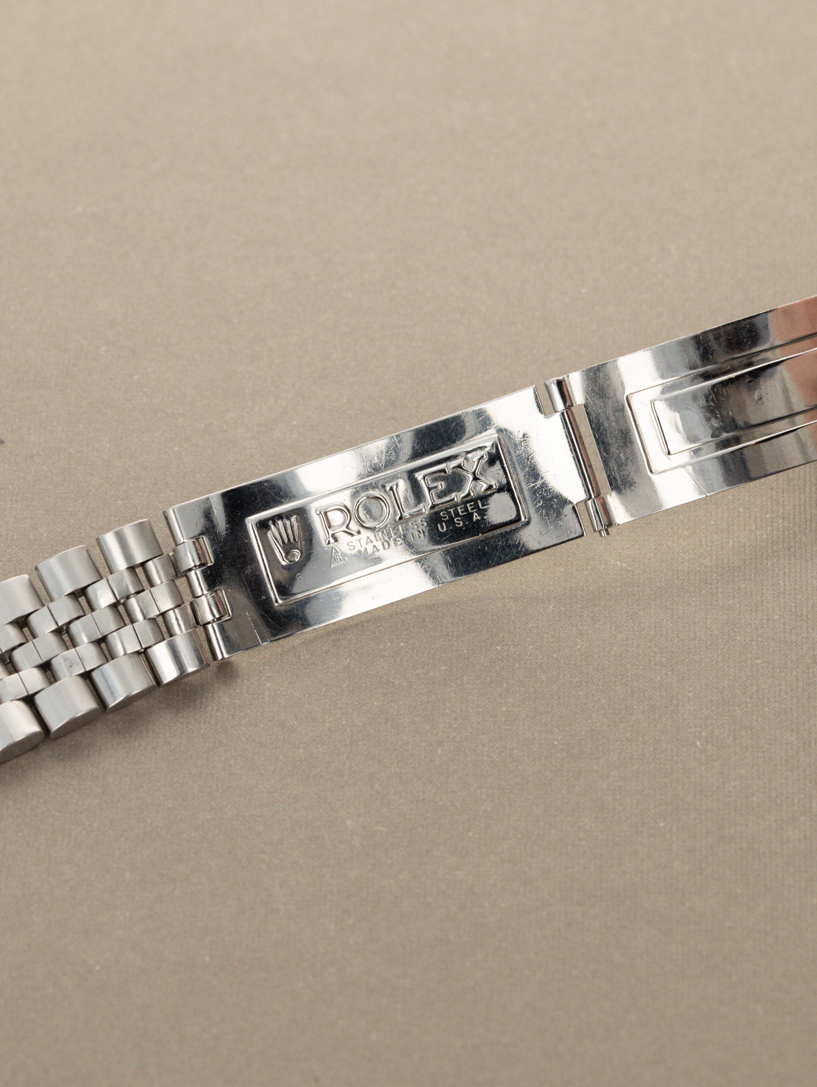 Rolex Explorer I Ref. 1016 - Gilt 'Chapter Ring OCC' Dial