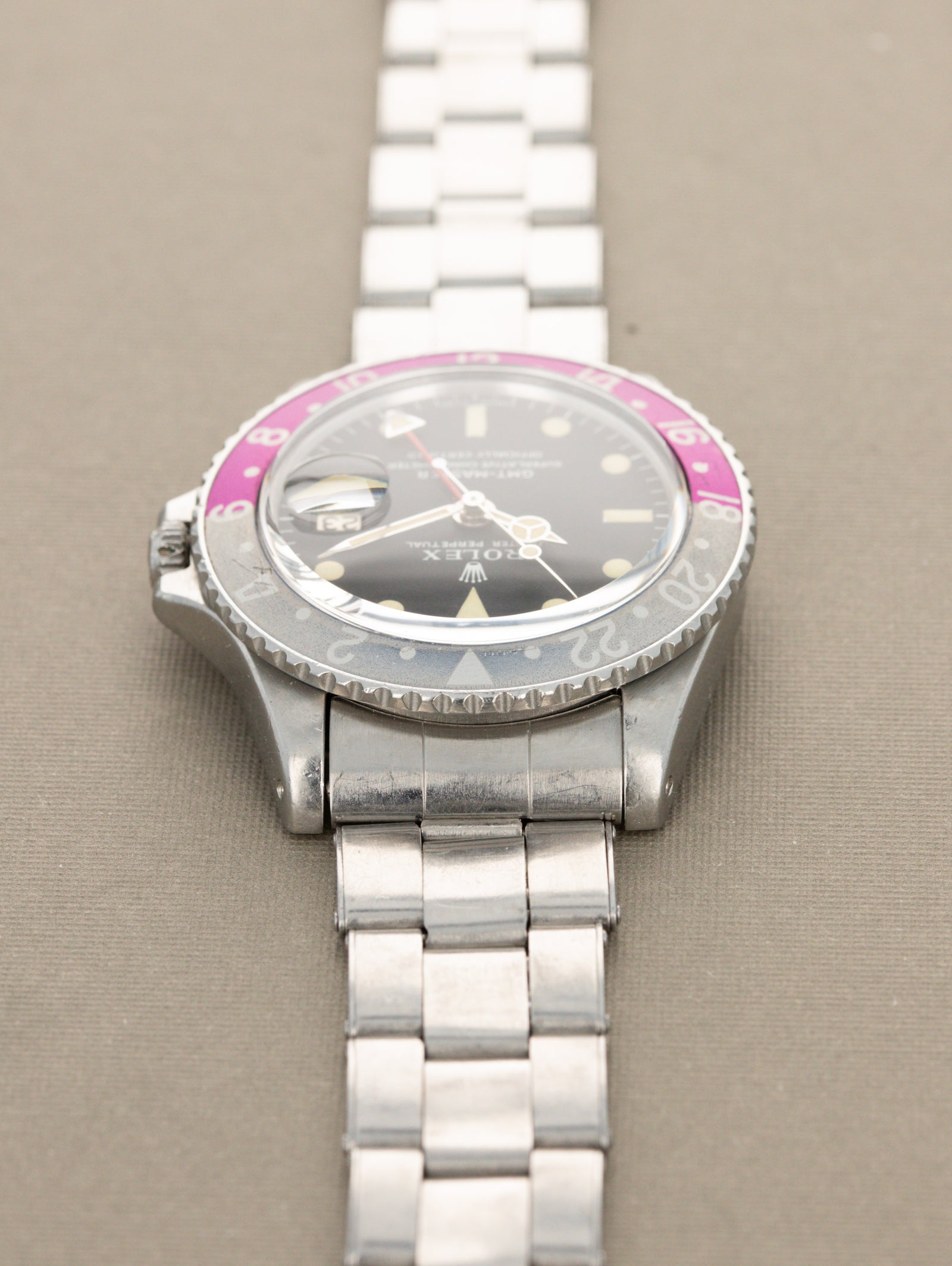 Rolex GMT-Master Ref. 1675 - 'MK1 Long-E' Dial w/ 'Fuchsia' Bezel