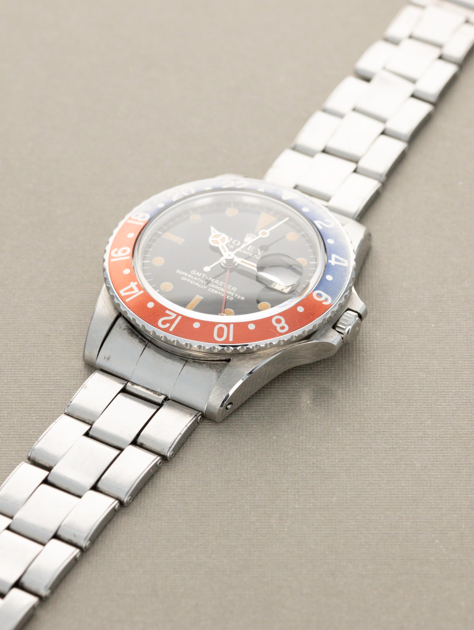 Rolex GMT-Master Ref. 1675 - 'Pepsi' Gilt Dial Box & Papers
